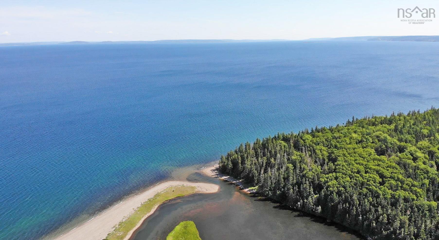 $795,000.00: 195 Acres West Bay Highway, Roberta