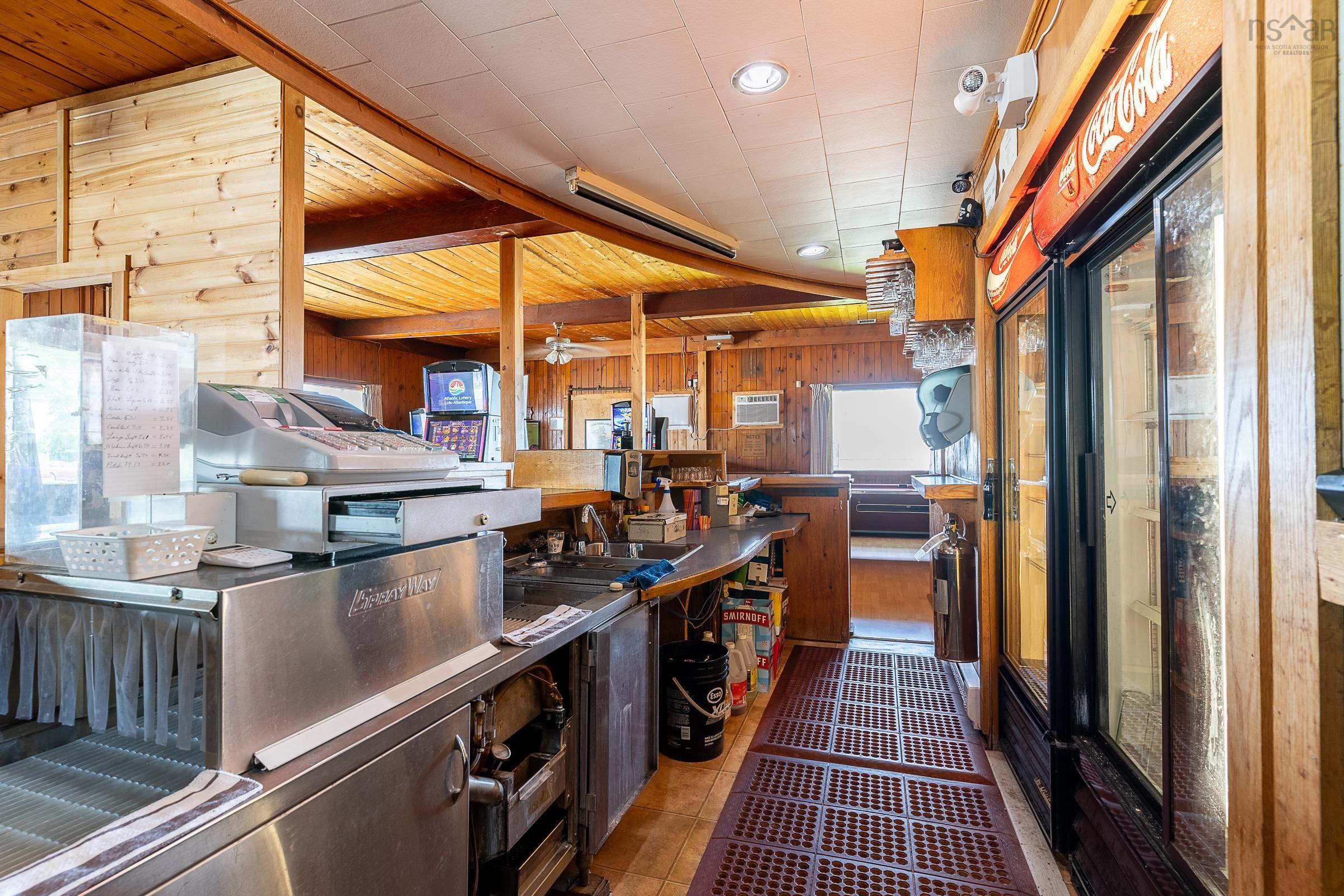 $390,000.00: 8946 Highway 1, Meteghan River