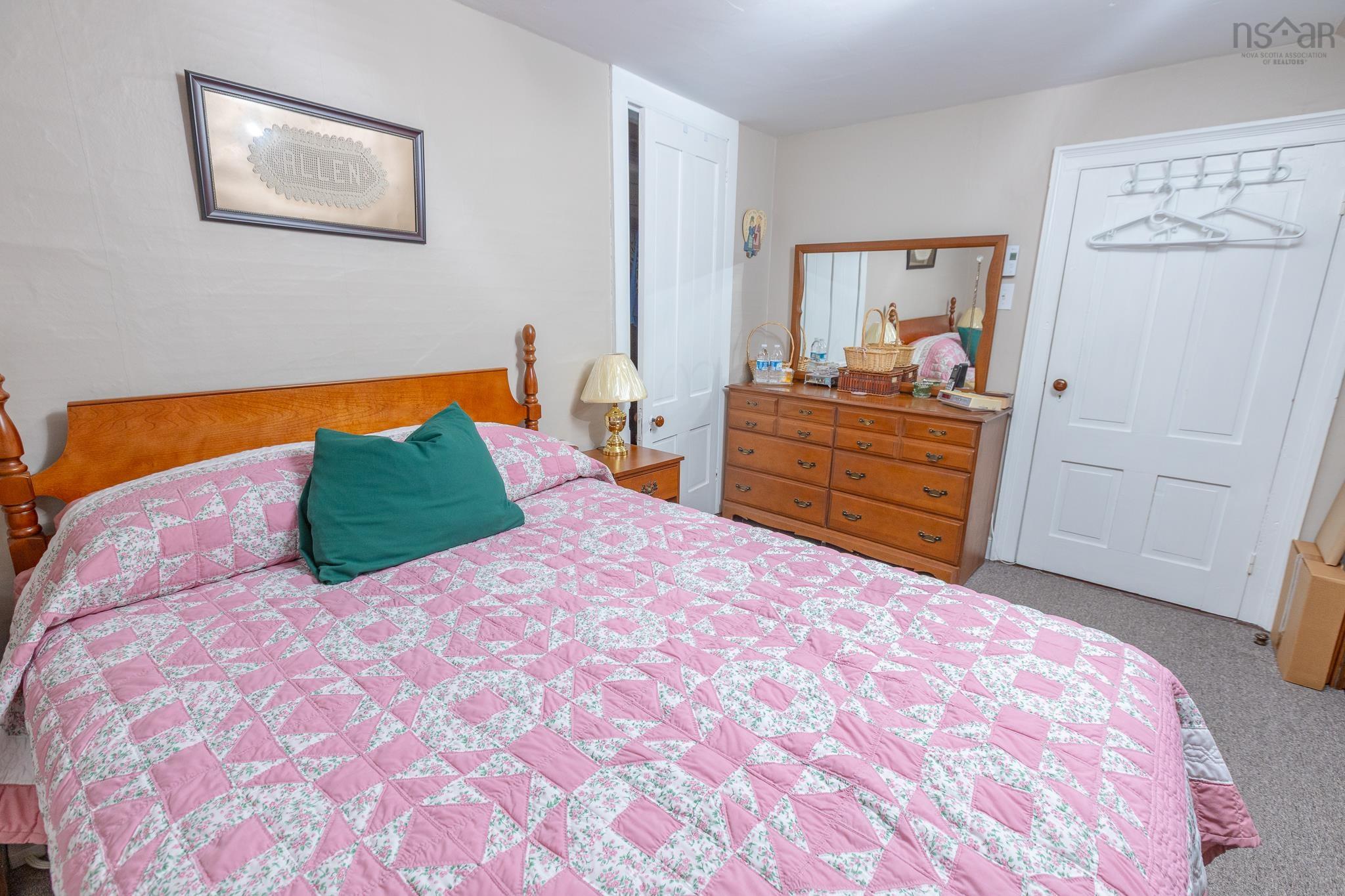 $339,000.00: 15 John Street, Shelburne