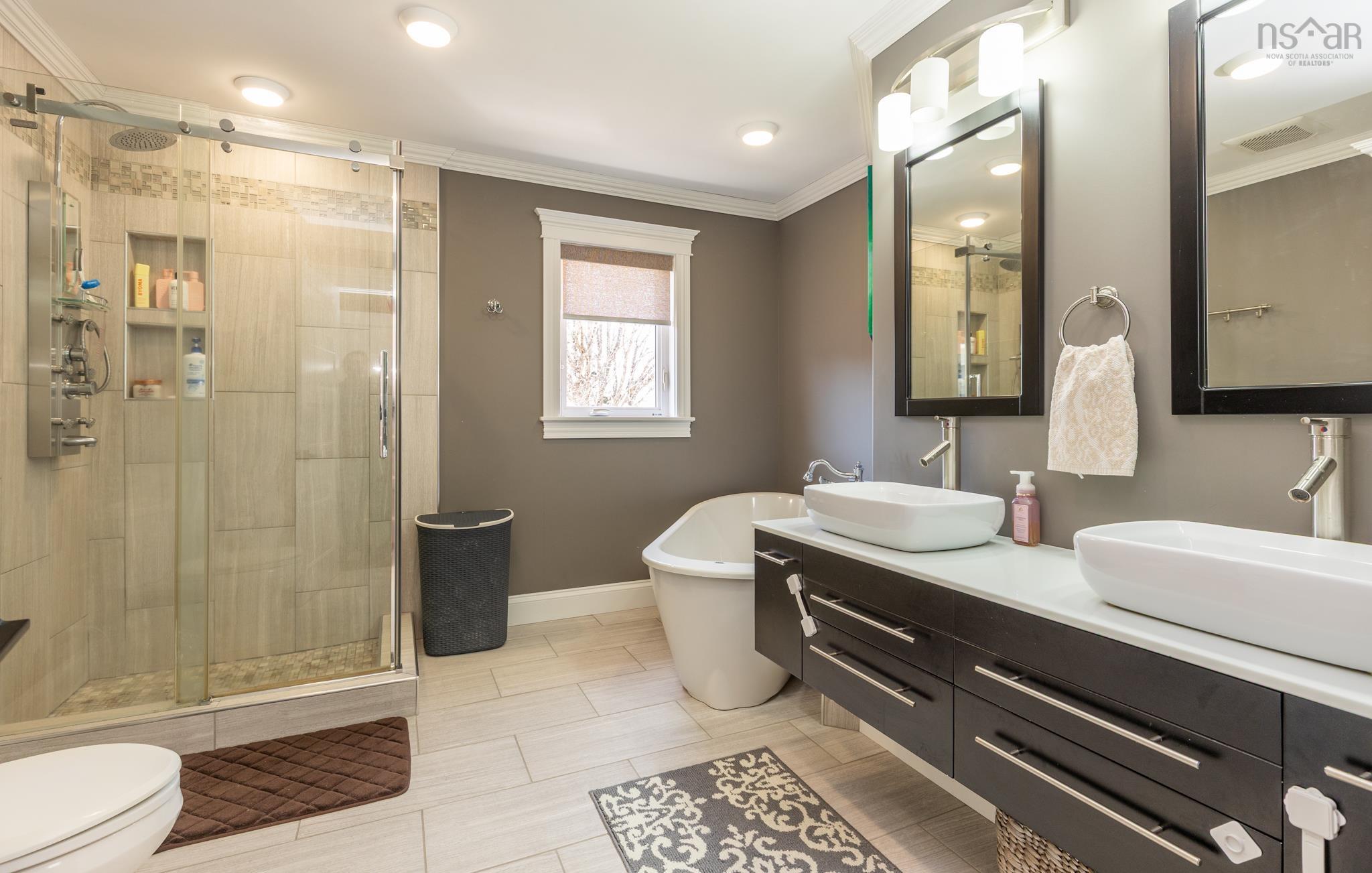 $739,000.00: 180 John Thibodeau Road, Meteghan Centre