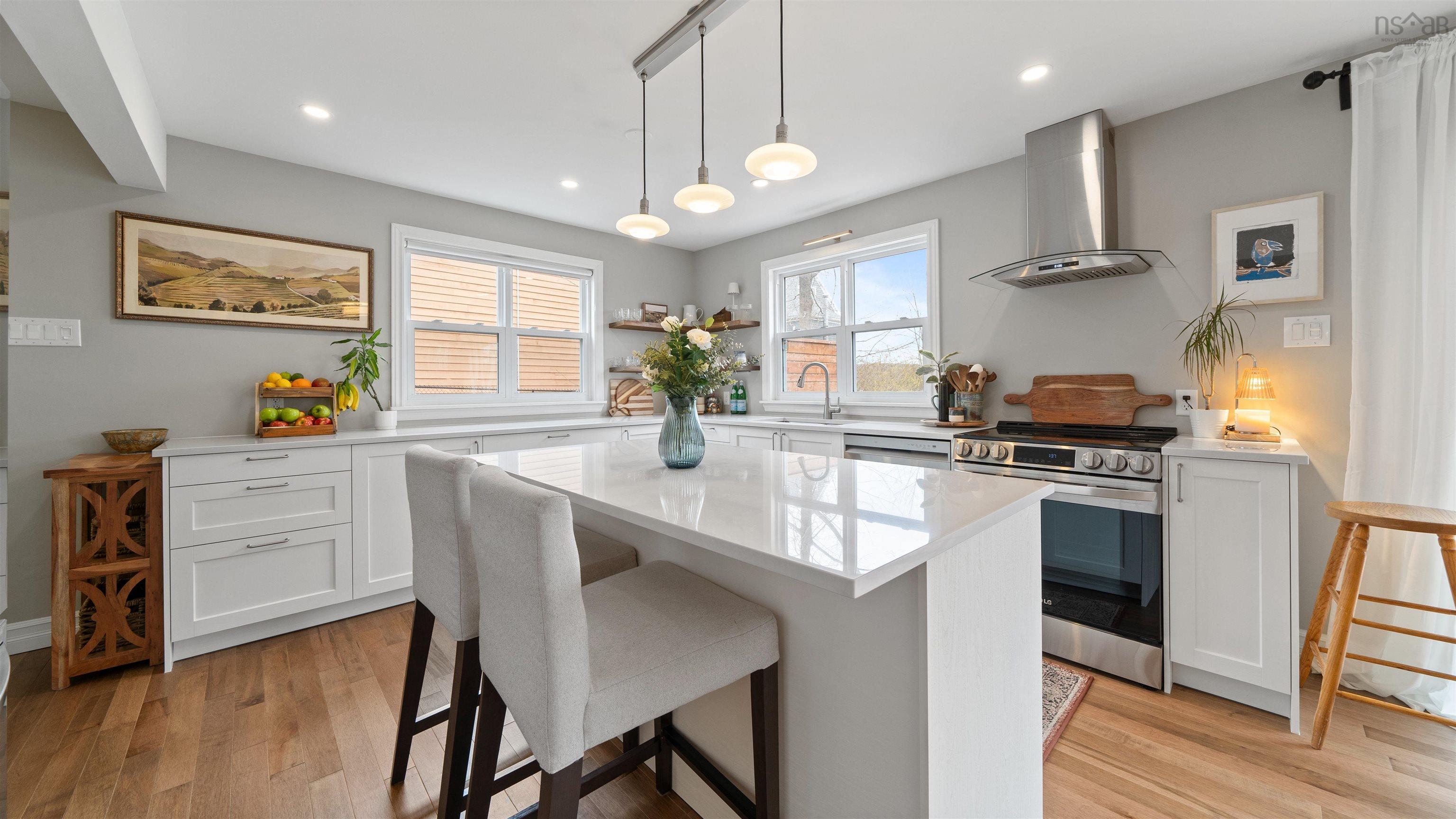 11 Bedford Street, Bedford, NS (MLS® 202509095)