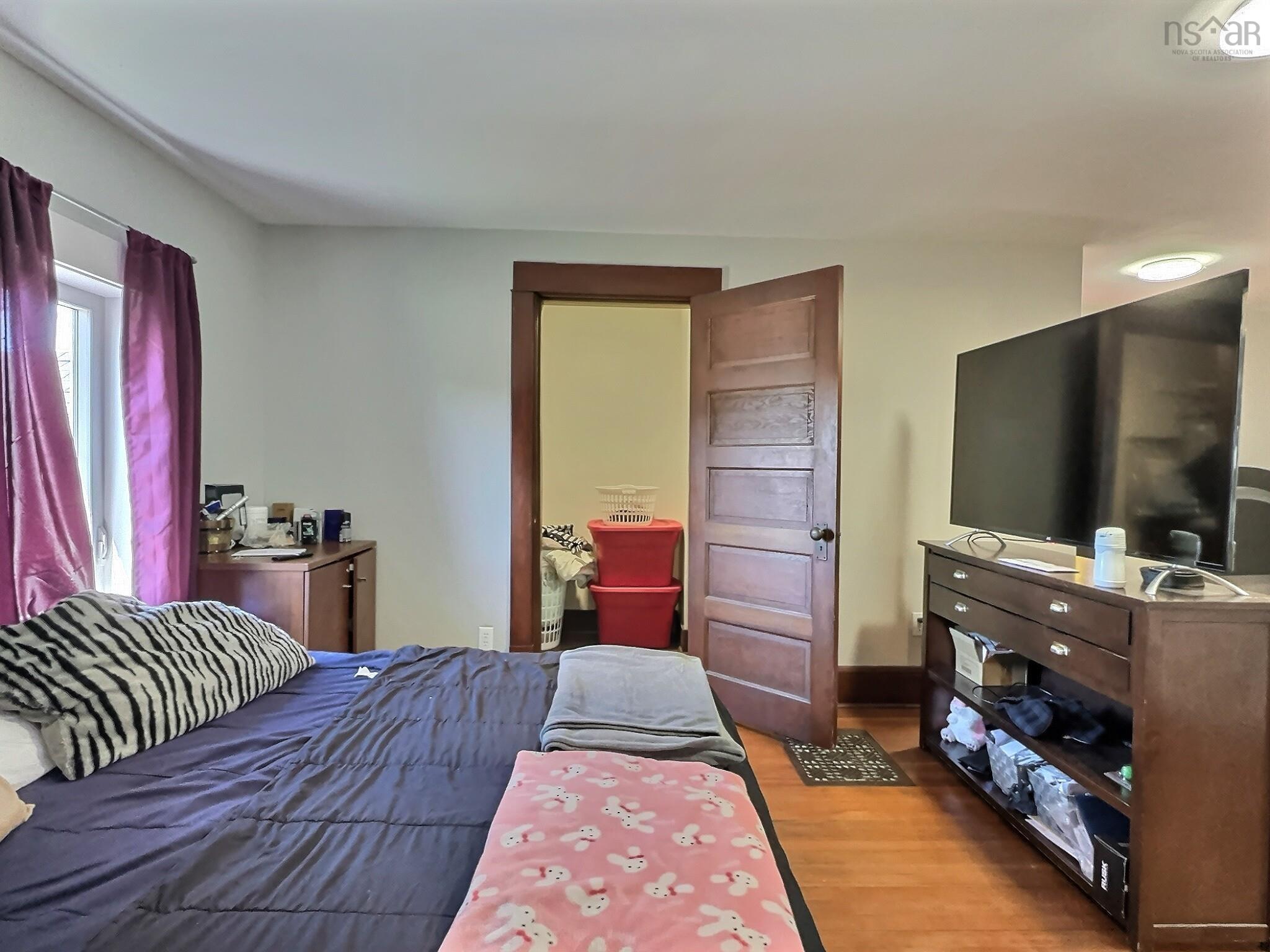 $349,000.00: 1429 East Prince Street, Salmon River