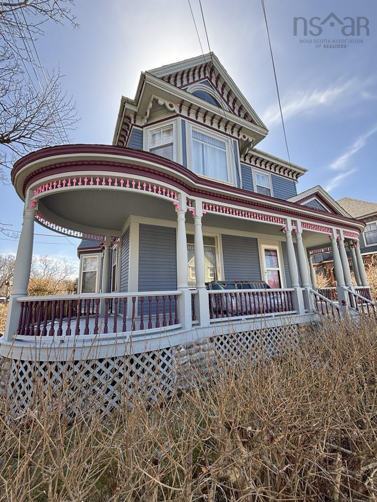 67 Cliff Street, Yarmouth, NS (MLS 202509286)