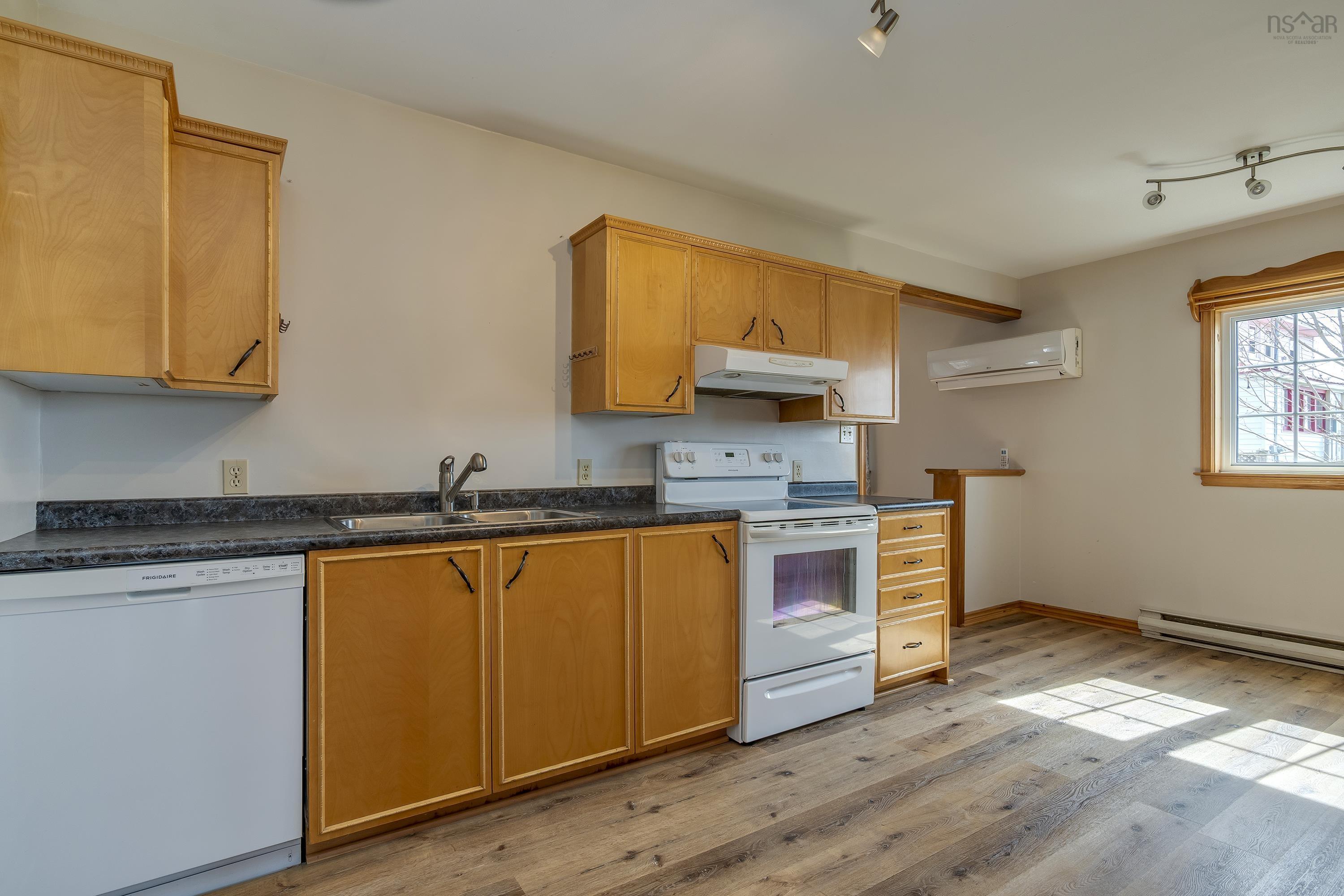 $325,000.00: 5104 Shore Road, Parkers Cove