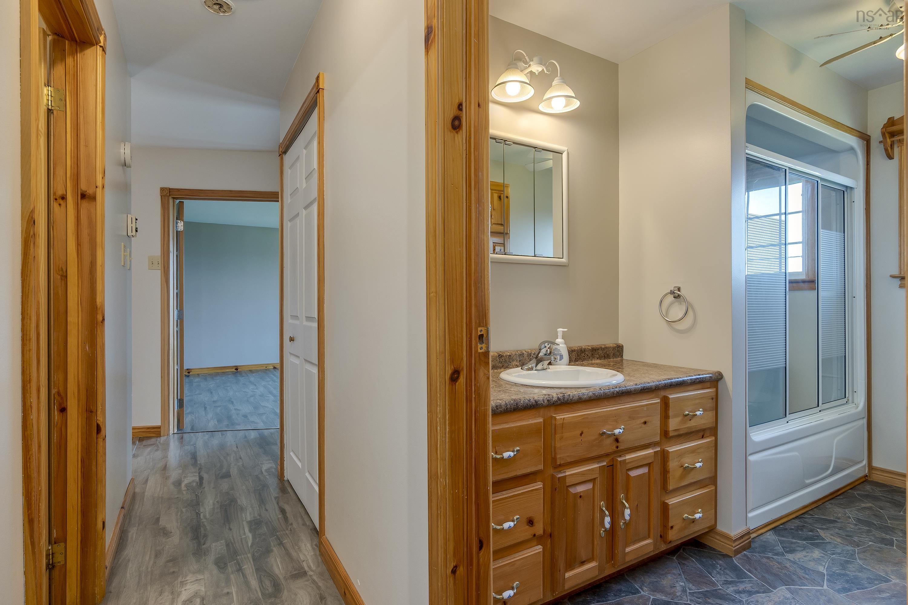 $325,000.00: 5104 Shore Road, Parkers Cove