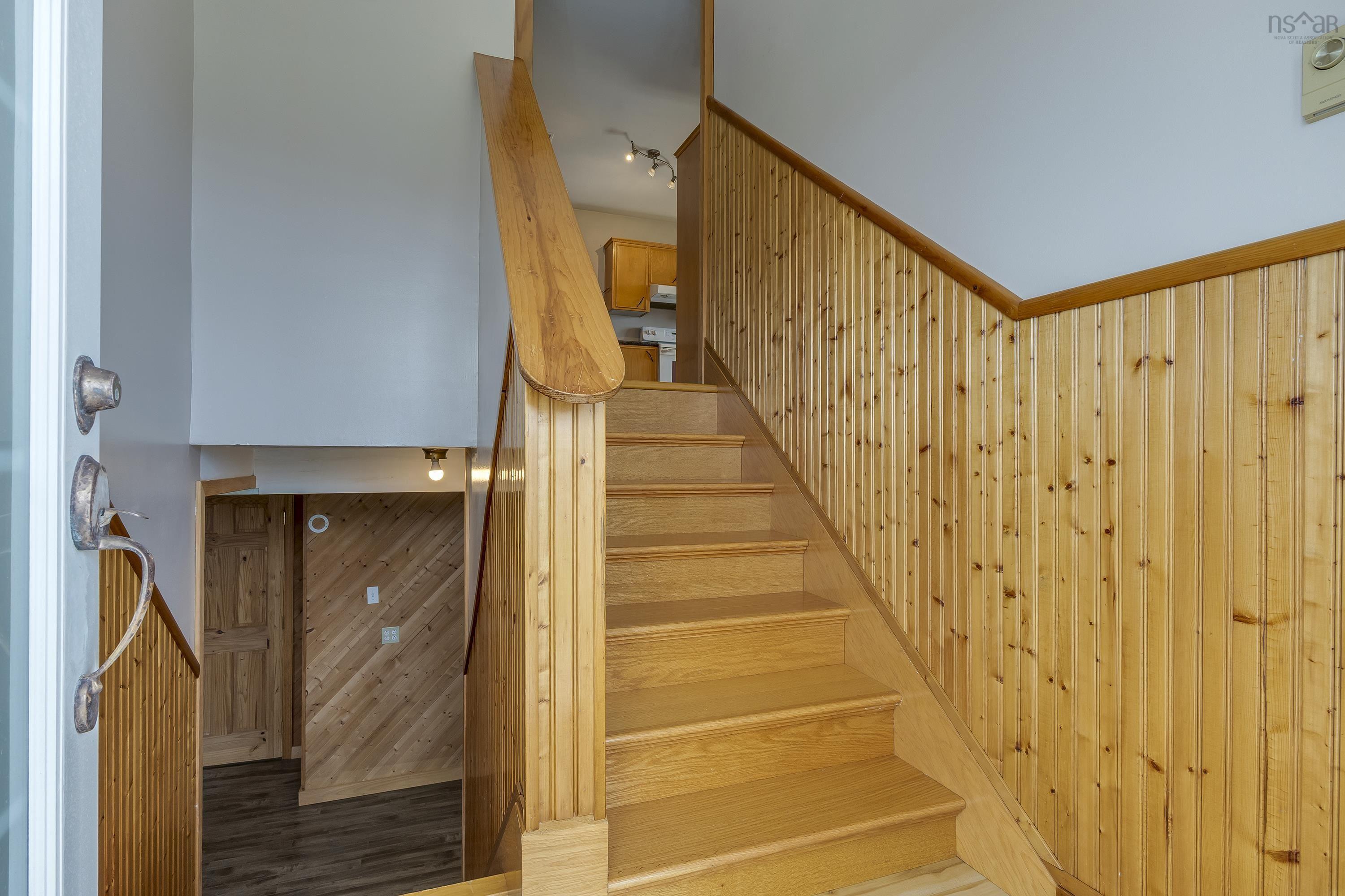 $325,000.00: 5104 Shore Road, Parkers Cove