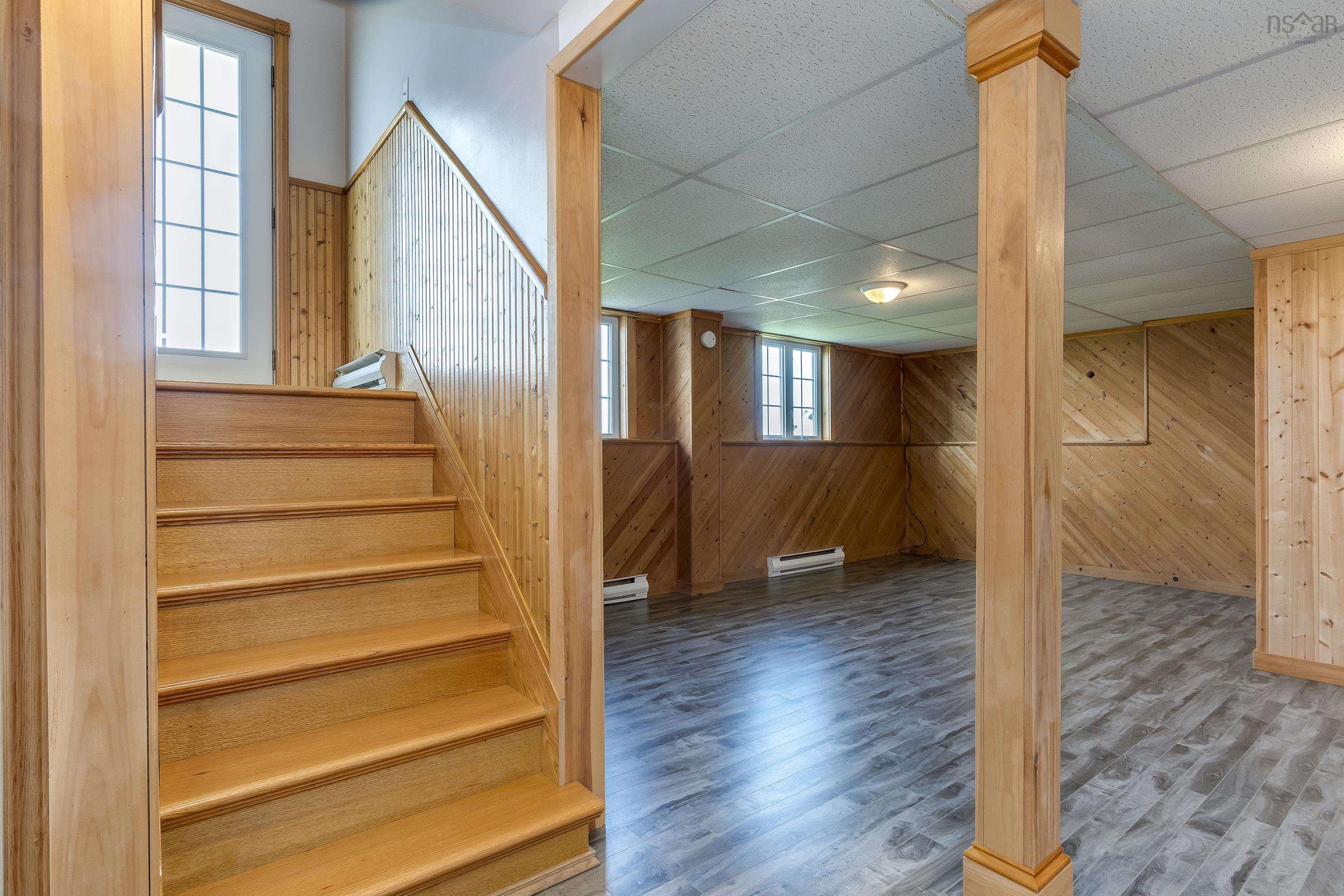 $325,000.00: 5104 Shore Road, Parkers Cove