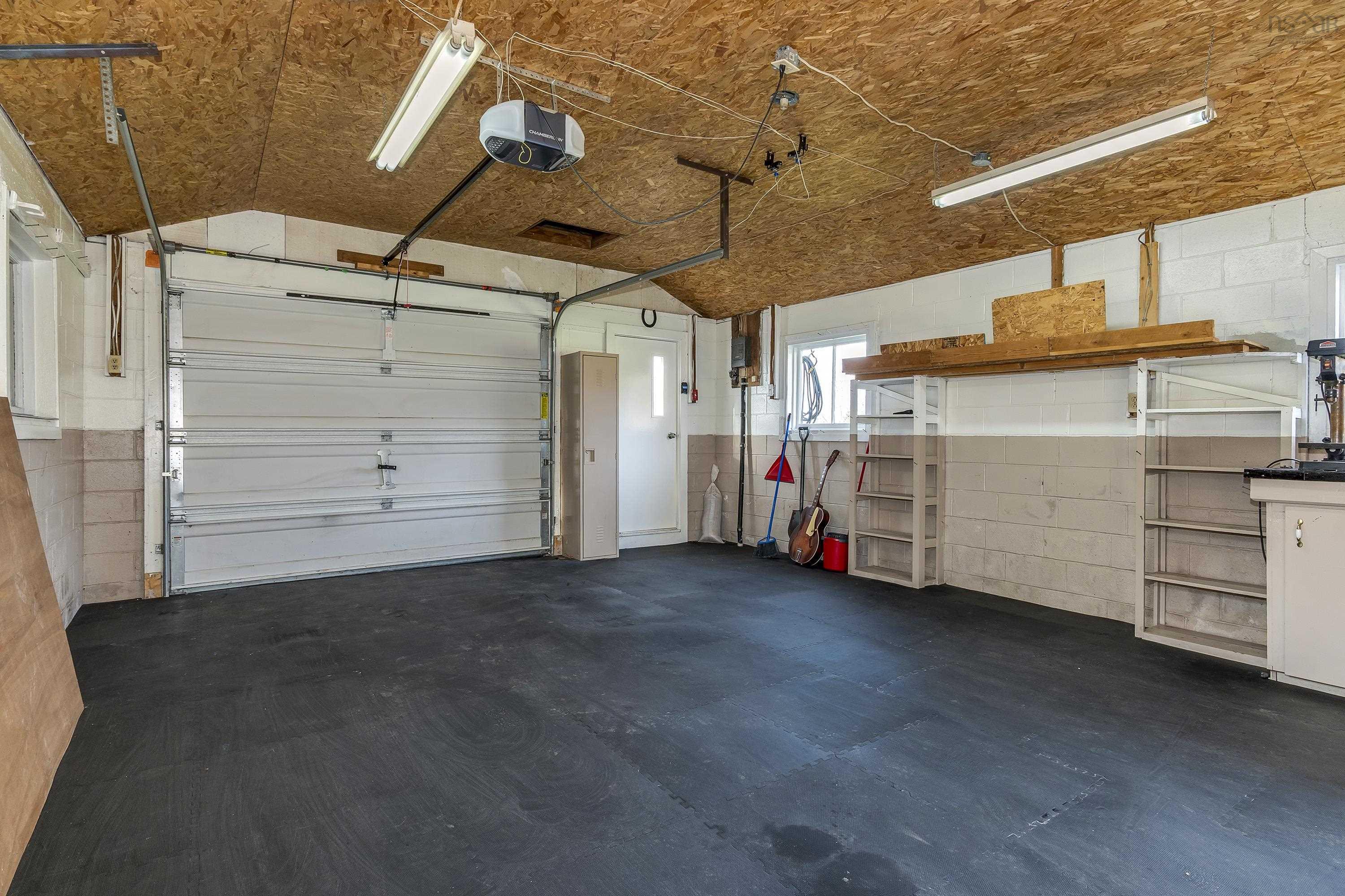 $325,000.00: 5104 Shore Road, Parkers Cove