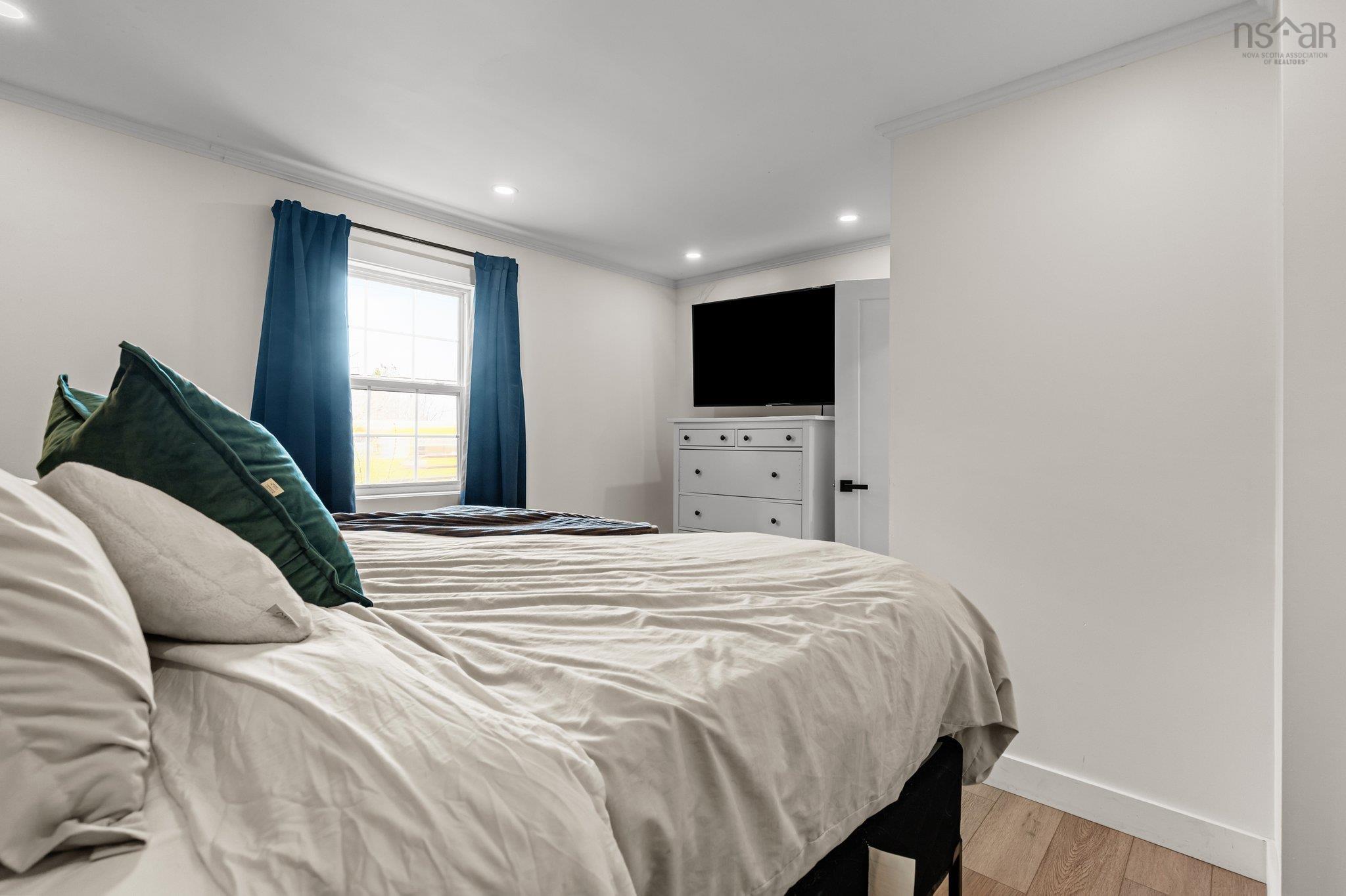 $399,900.00: 1308 Highway 2, Lantz