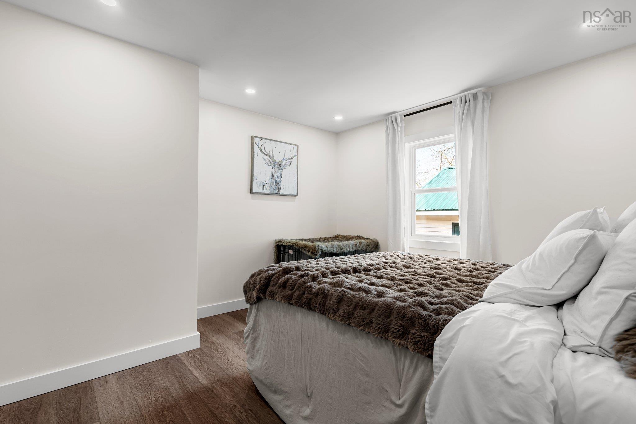 $399,900.00: 1308 Highway 2, Lantz