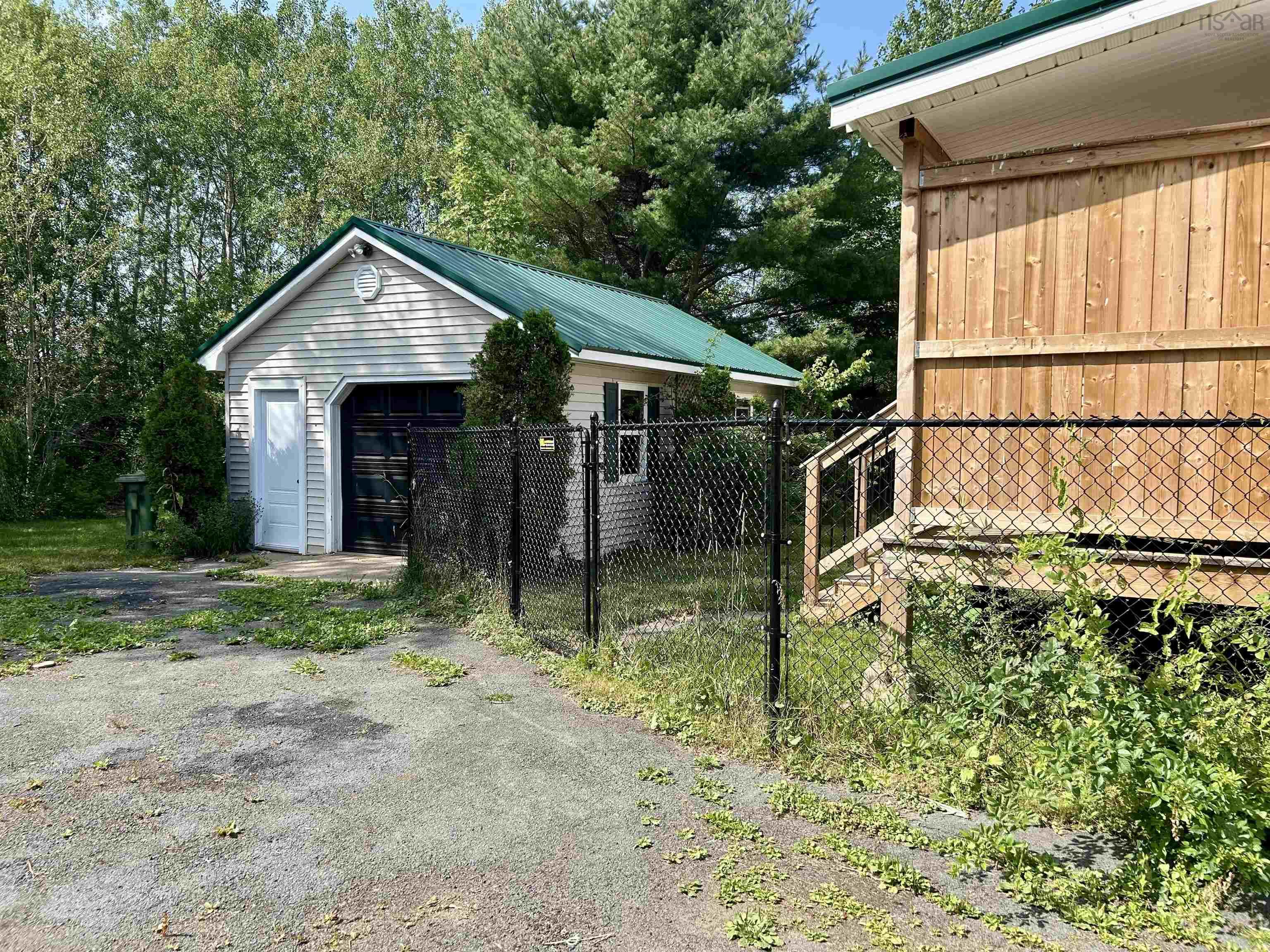 $399,900.00: 1308 Highway 2, Lantz