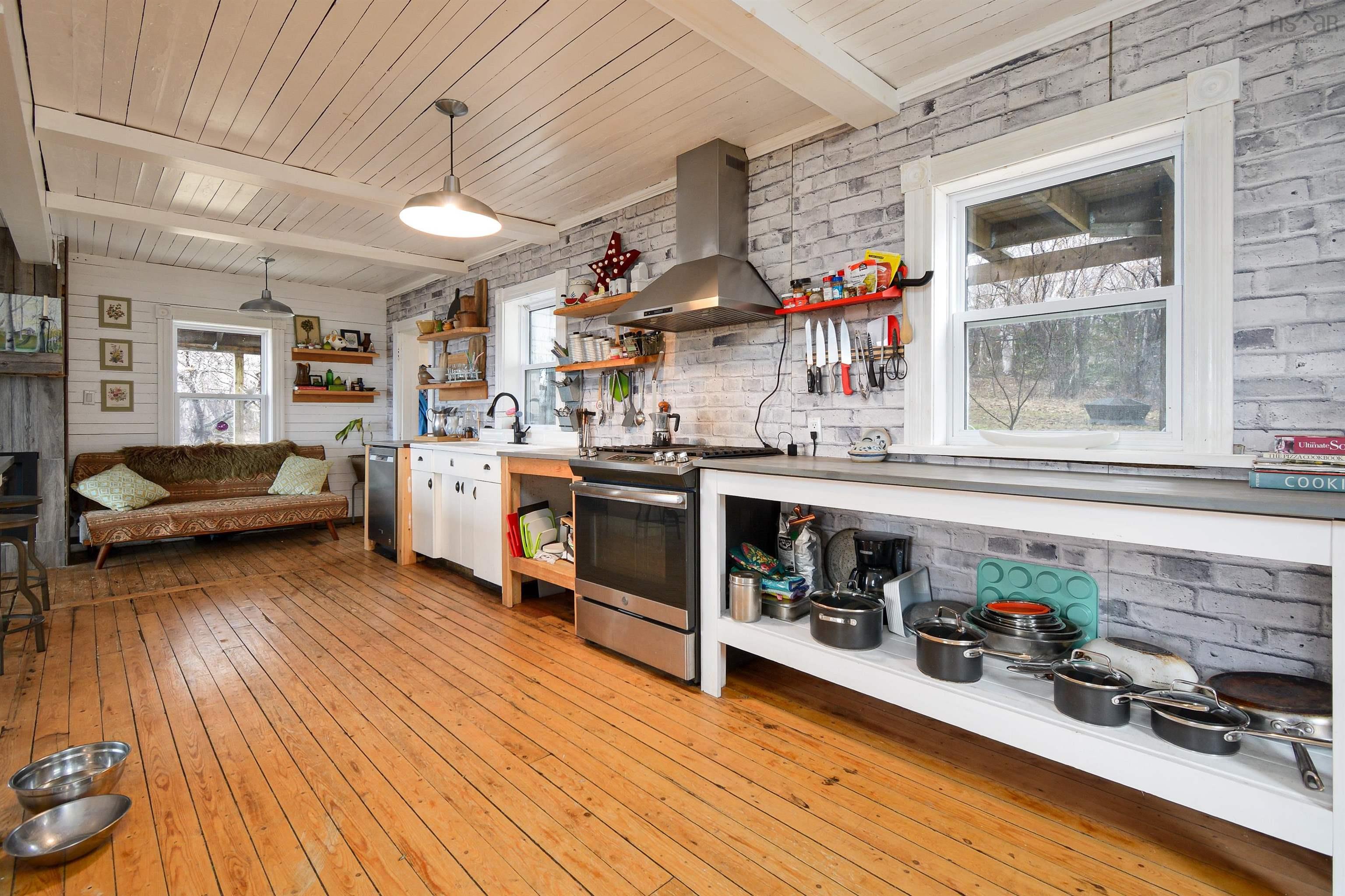 $375,000.00: 29219 Cabot Trail, Cape North