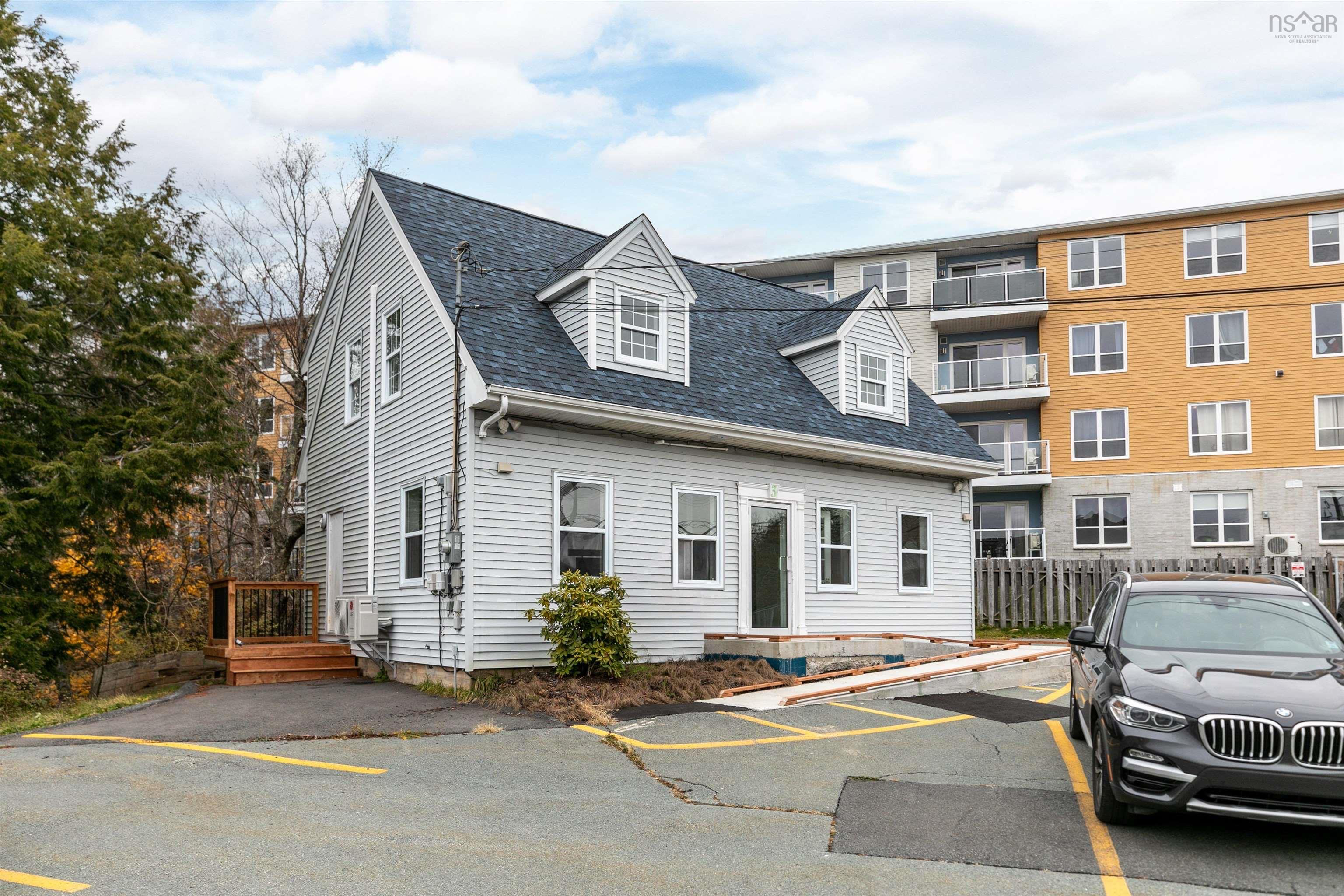 3 Pinehill Drive, Lower Sackville, NS (MLS® 202509504)