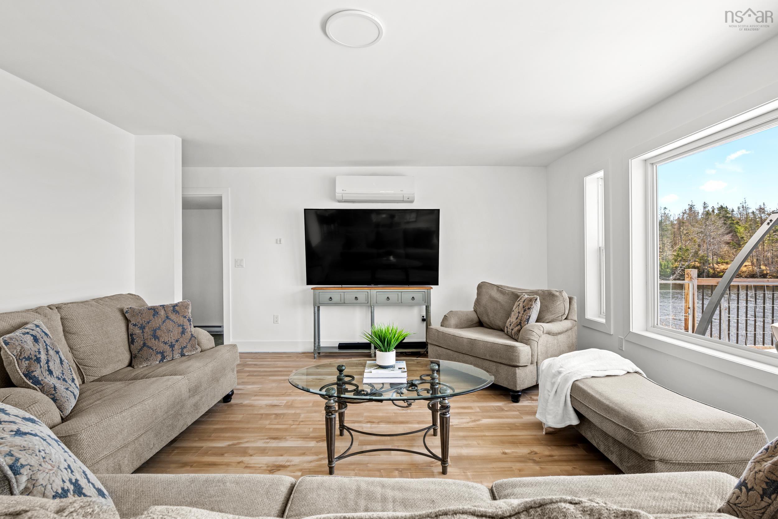 $399,000.00: 24986 Highway 7, Port Dufferin