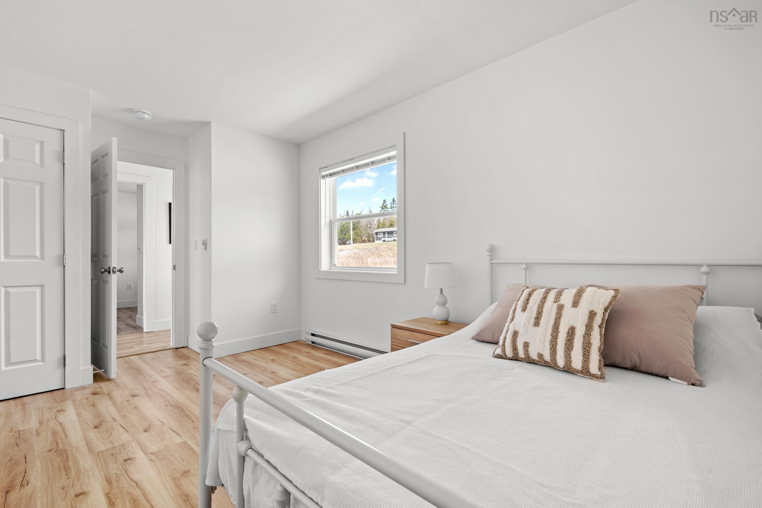 $399,000.00: 24986 Highway 7, Port Dufferin