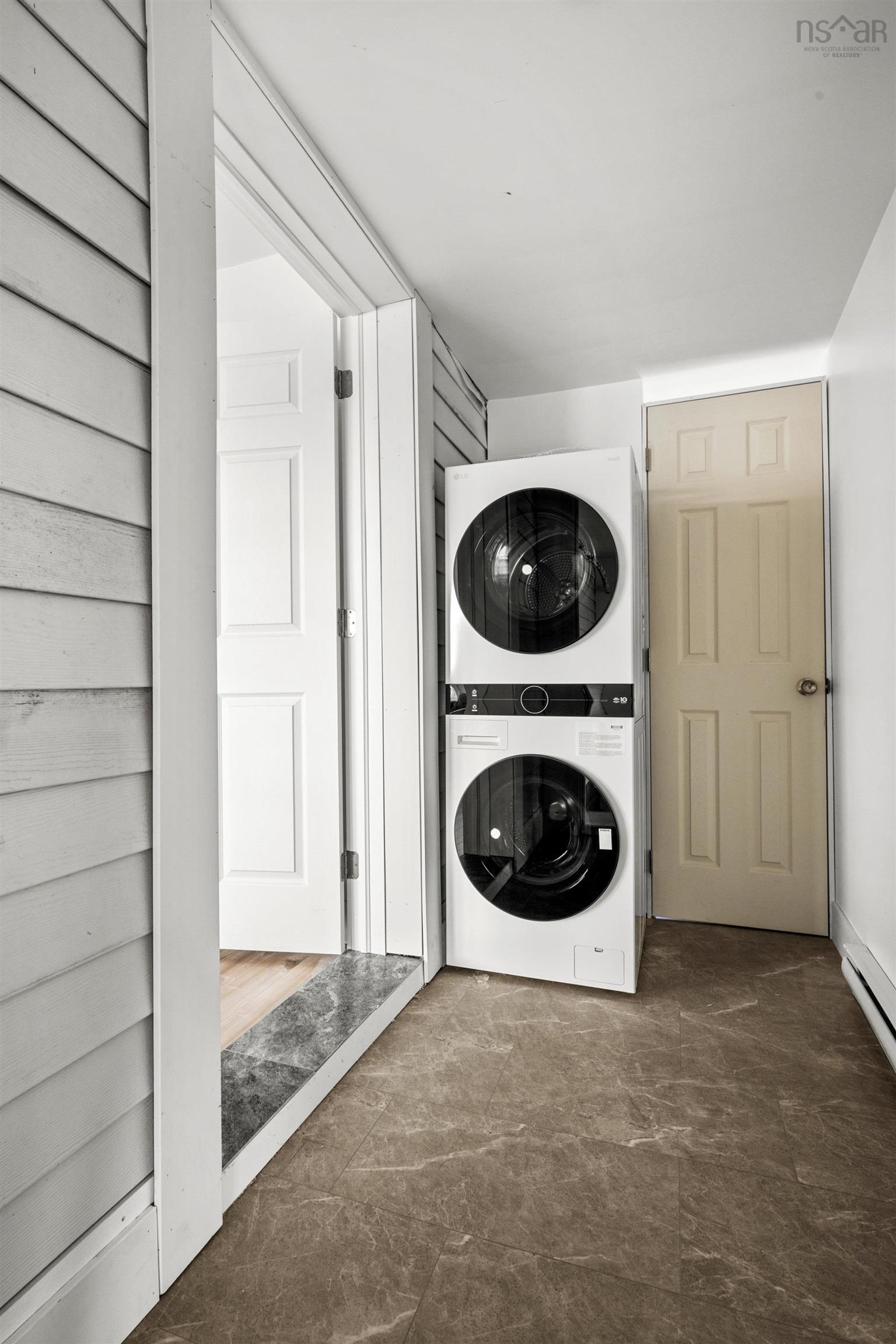 $399,000.00: 24986 Highway 7, Port Dufferin