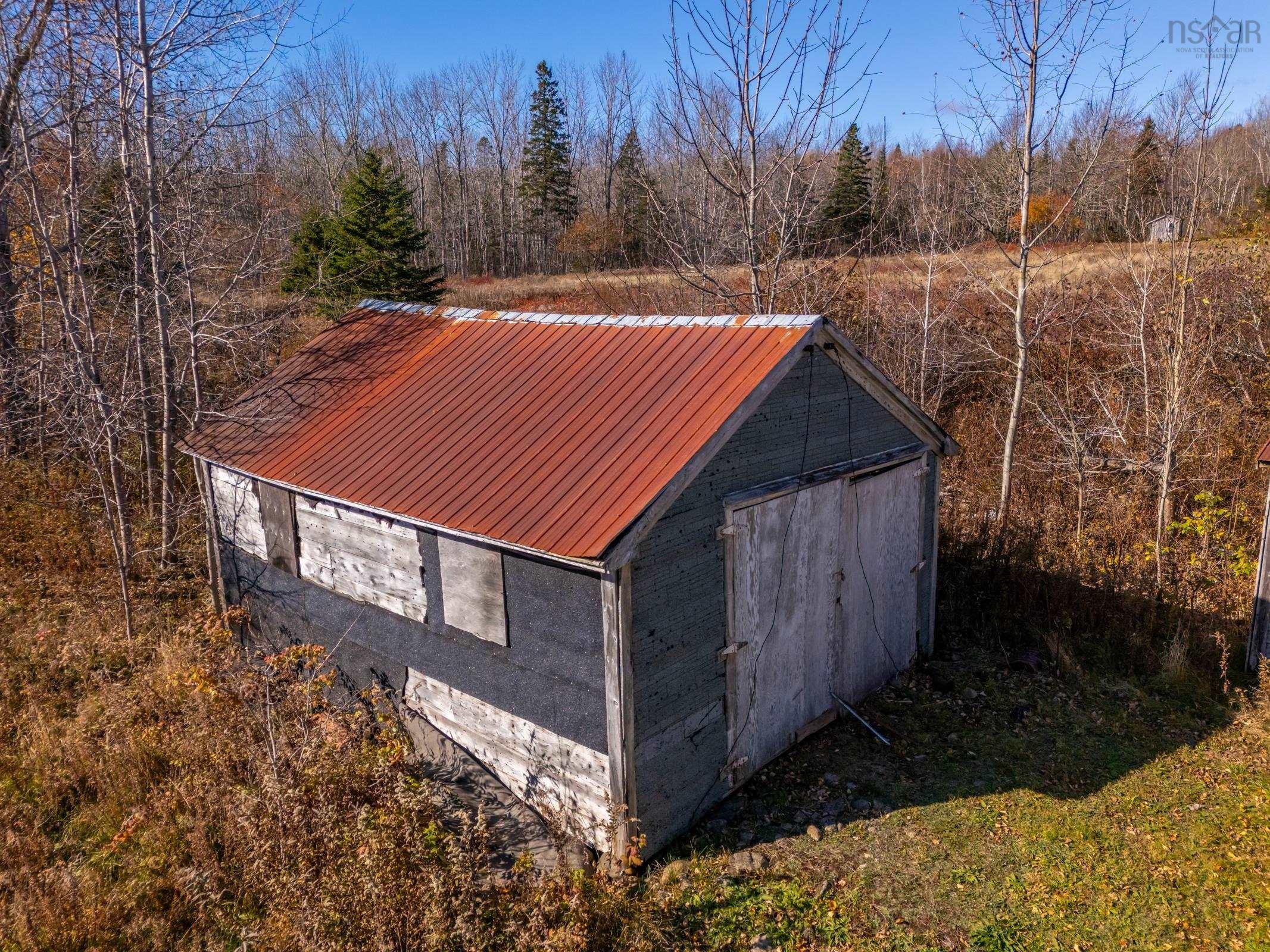 $249,900.00: 1405 Bloomington Road, Bloomington