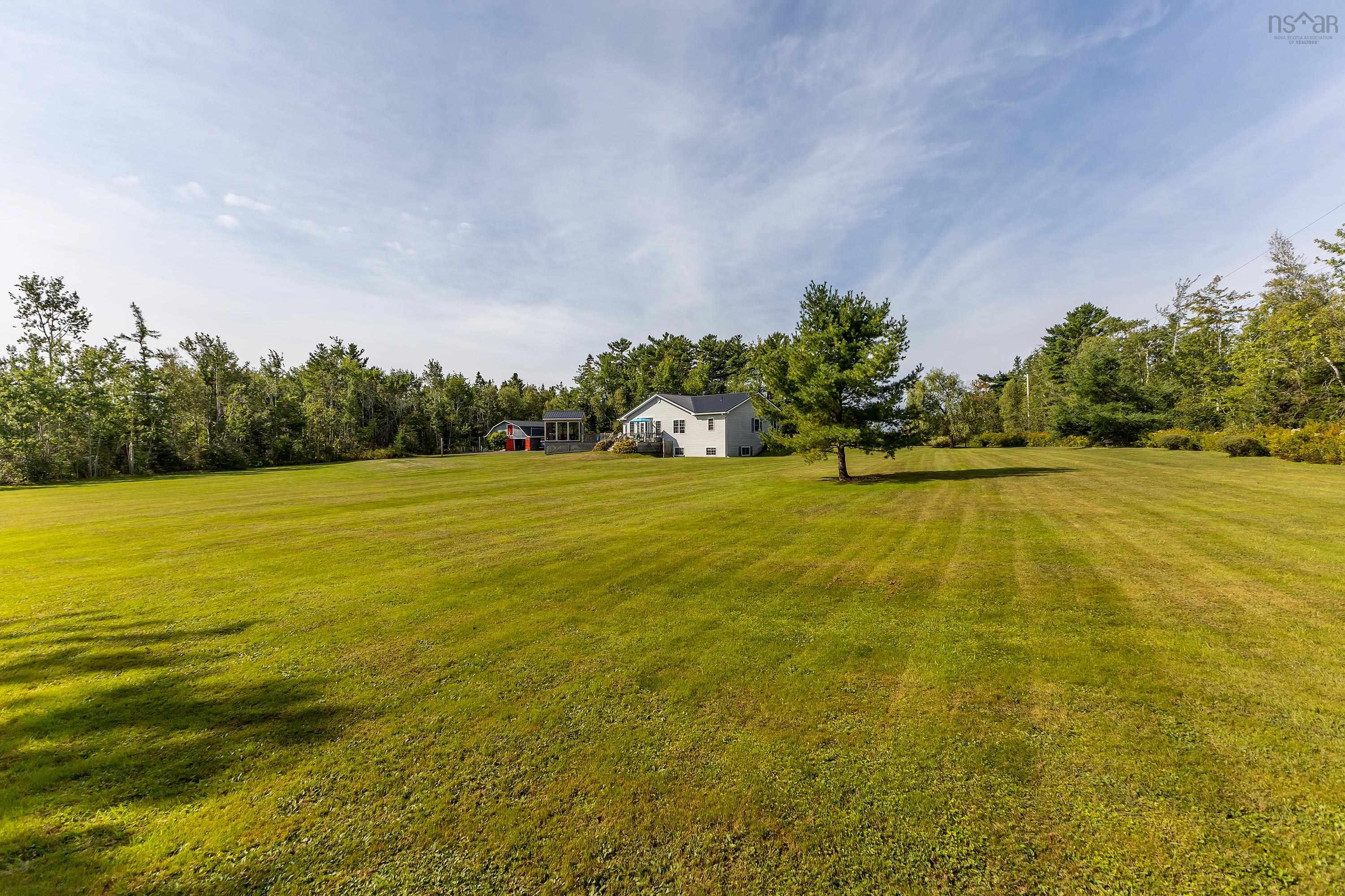 $650,000.00: 70 Davidson Lane, Waterside