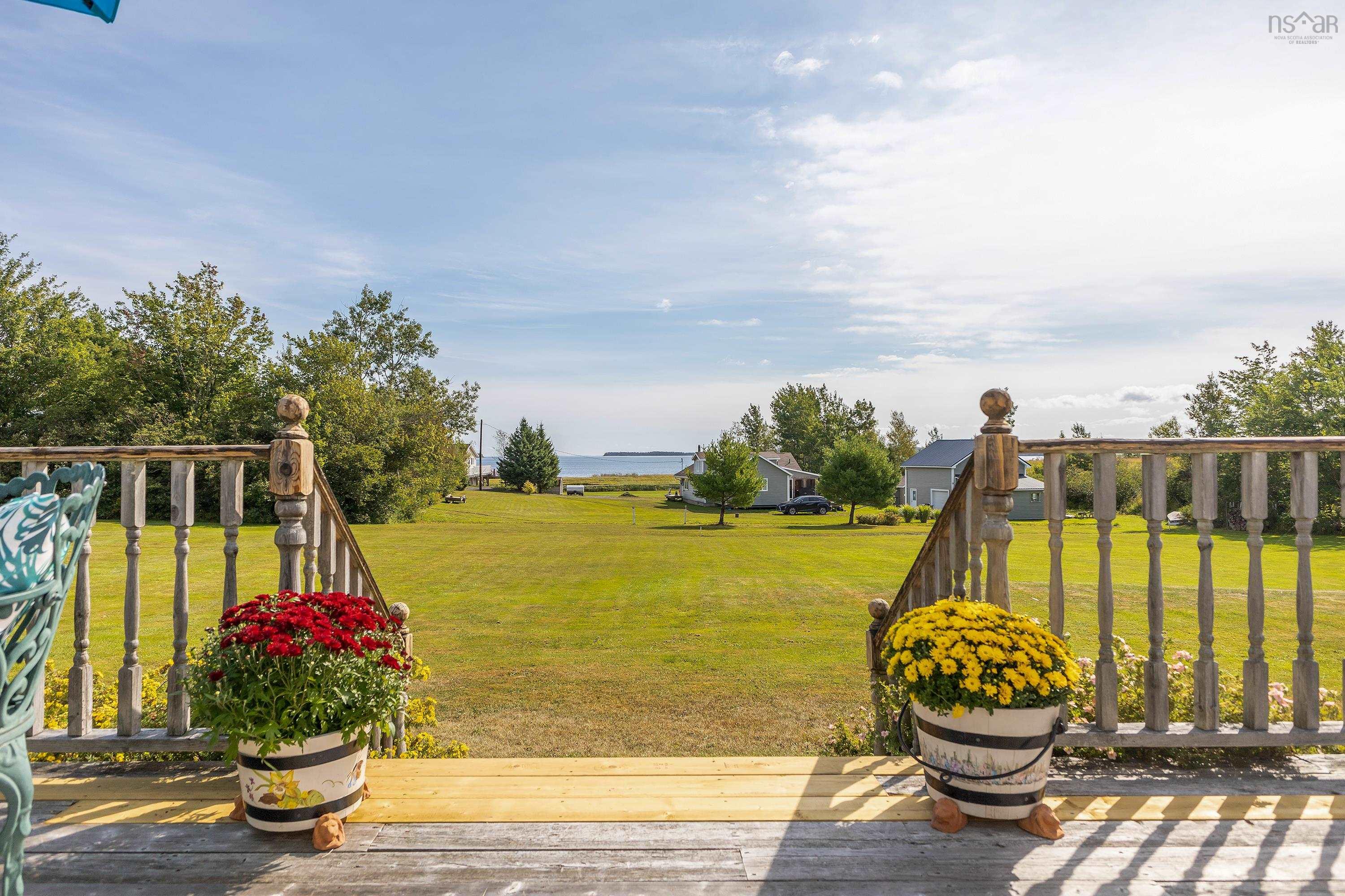 $650,000.00: 70 Davidson Lane, Waterside