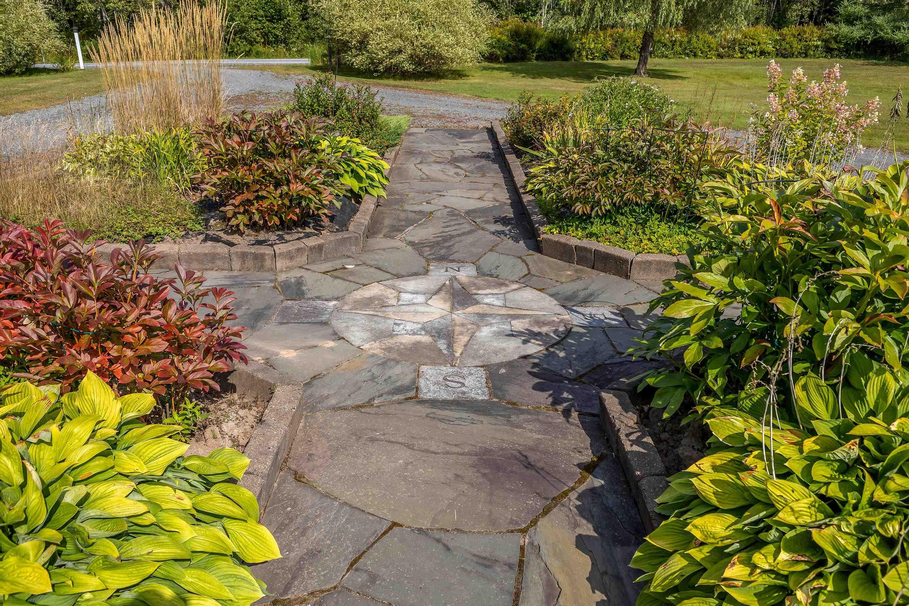 $650,000.00: 70 Davidson Lane, Waterside