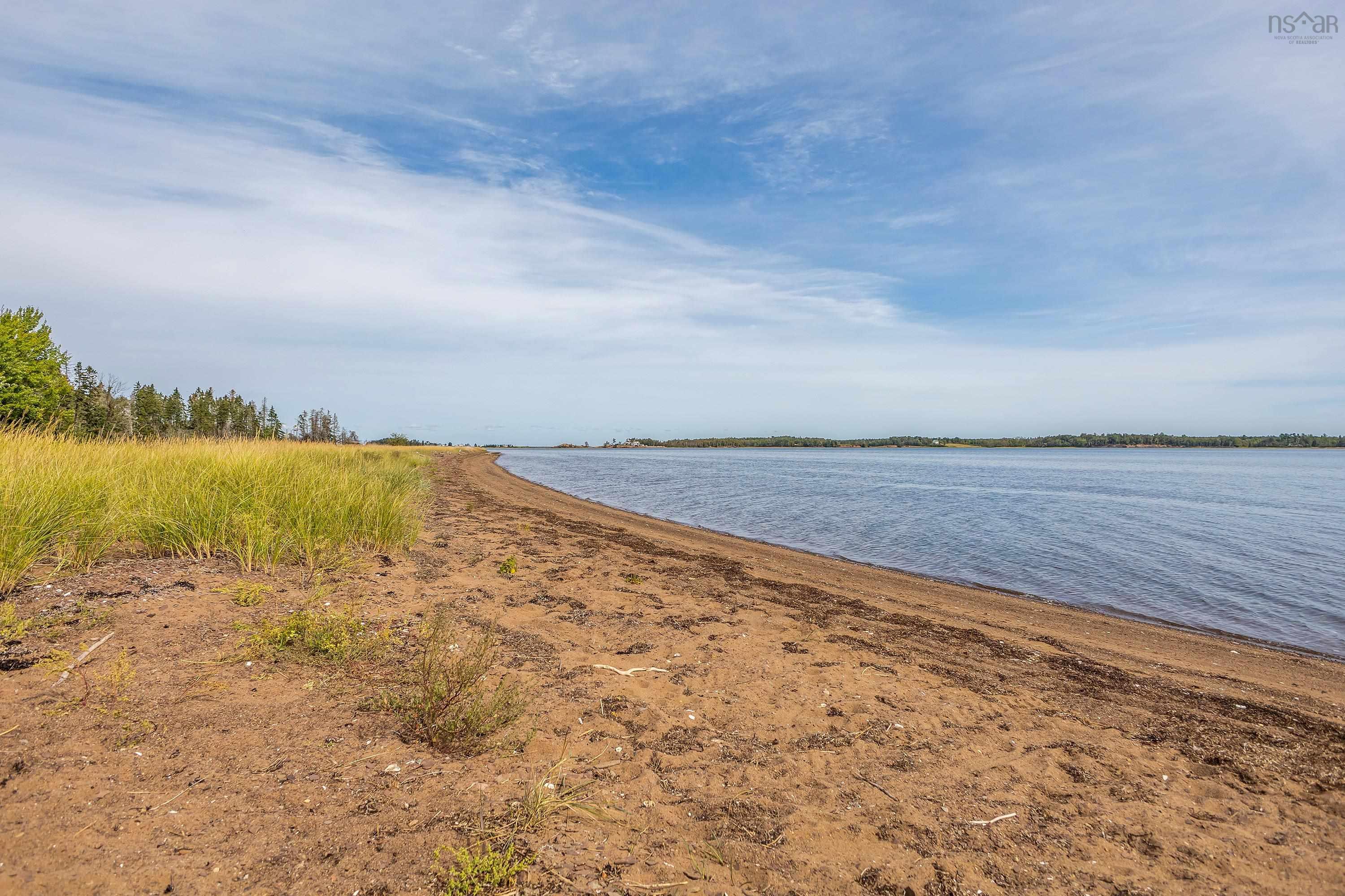 $650,000.00: 70 Davidson Lane, Waterside