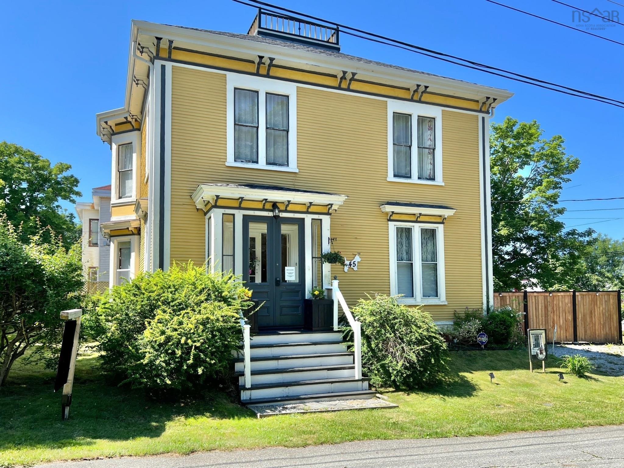 $344,900.00: 45 Alma Street, Yarmouth