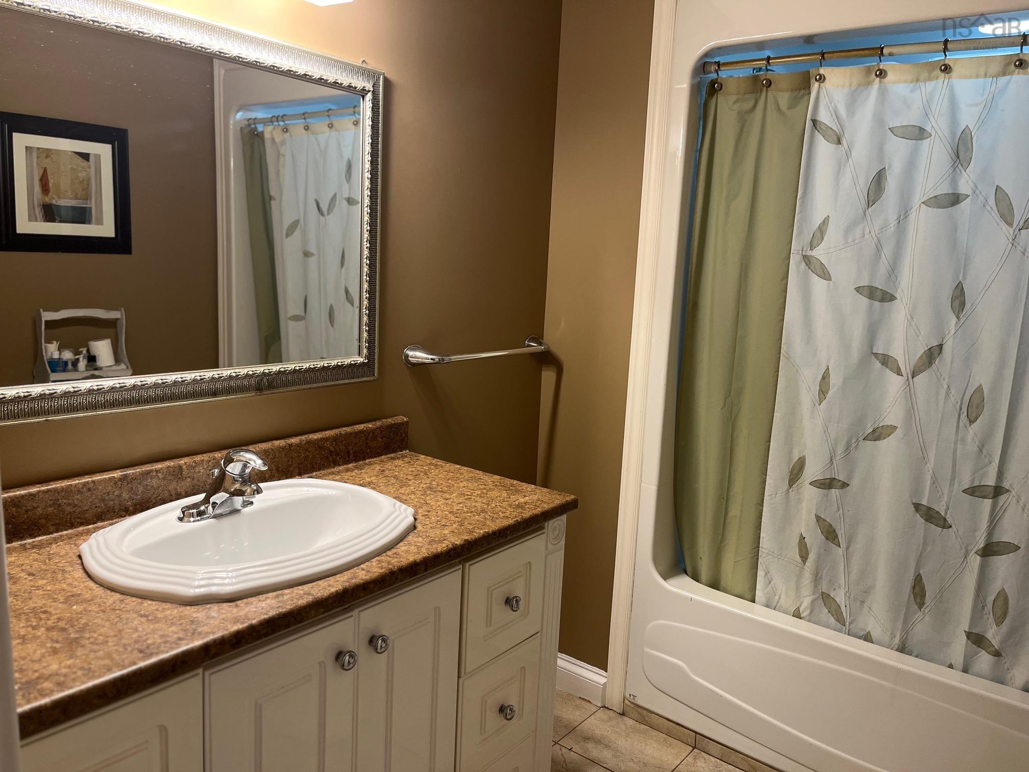 $689,000.00: 42 Rowan Avenue, New Glasgow