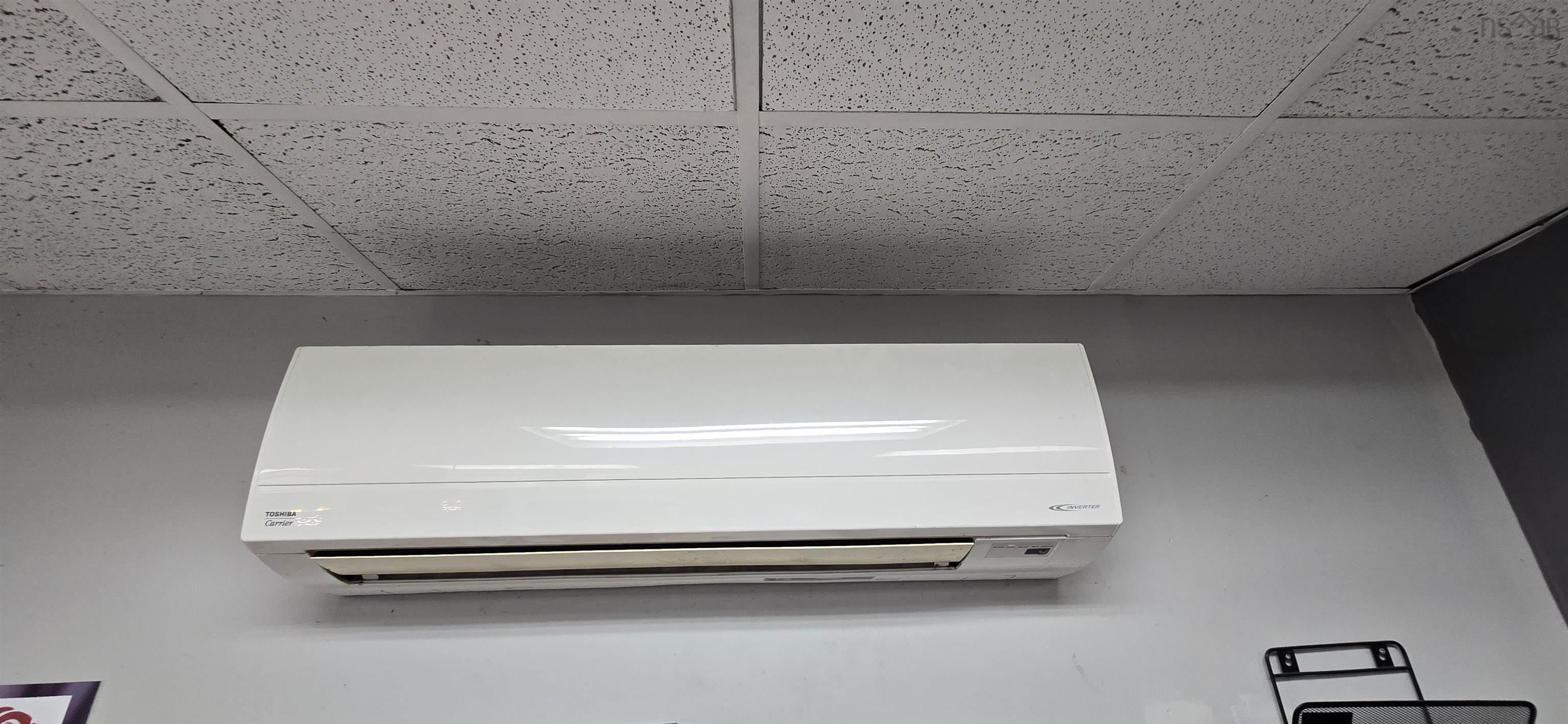 $87,900.00: 56 Commercial Street, Middleton