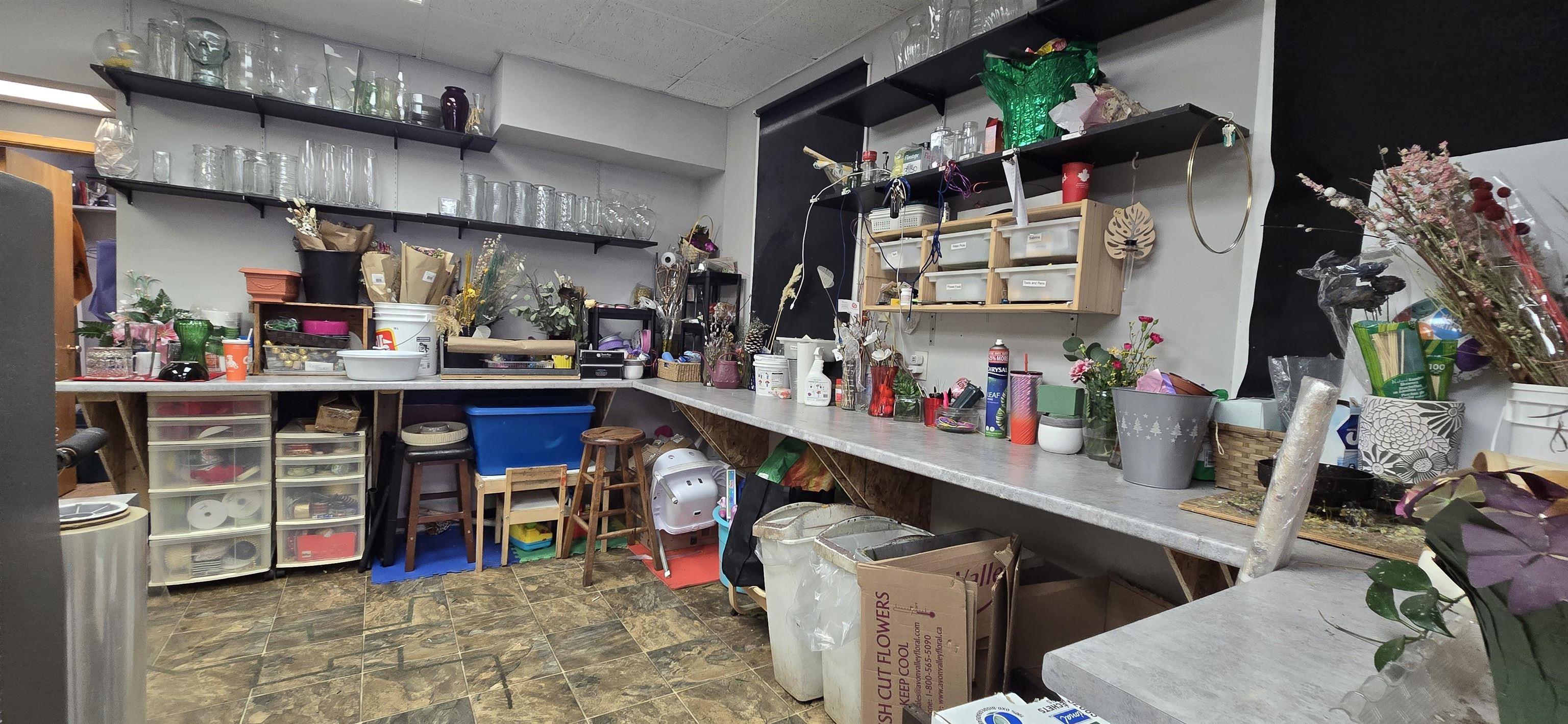 $87,900.00: 56 Commercial Street, Middleton