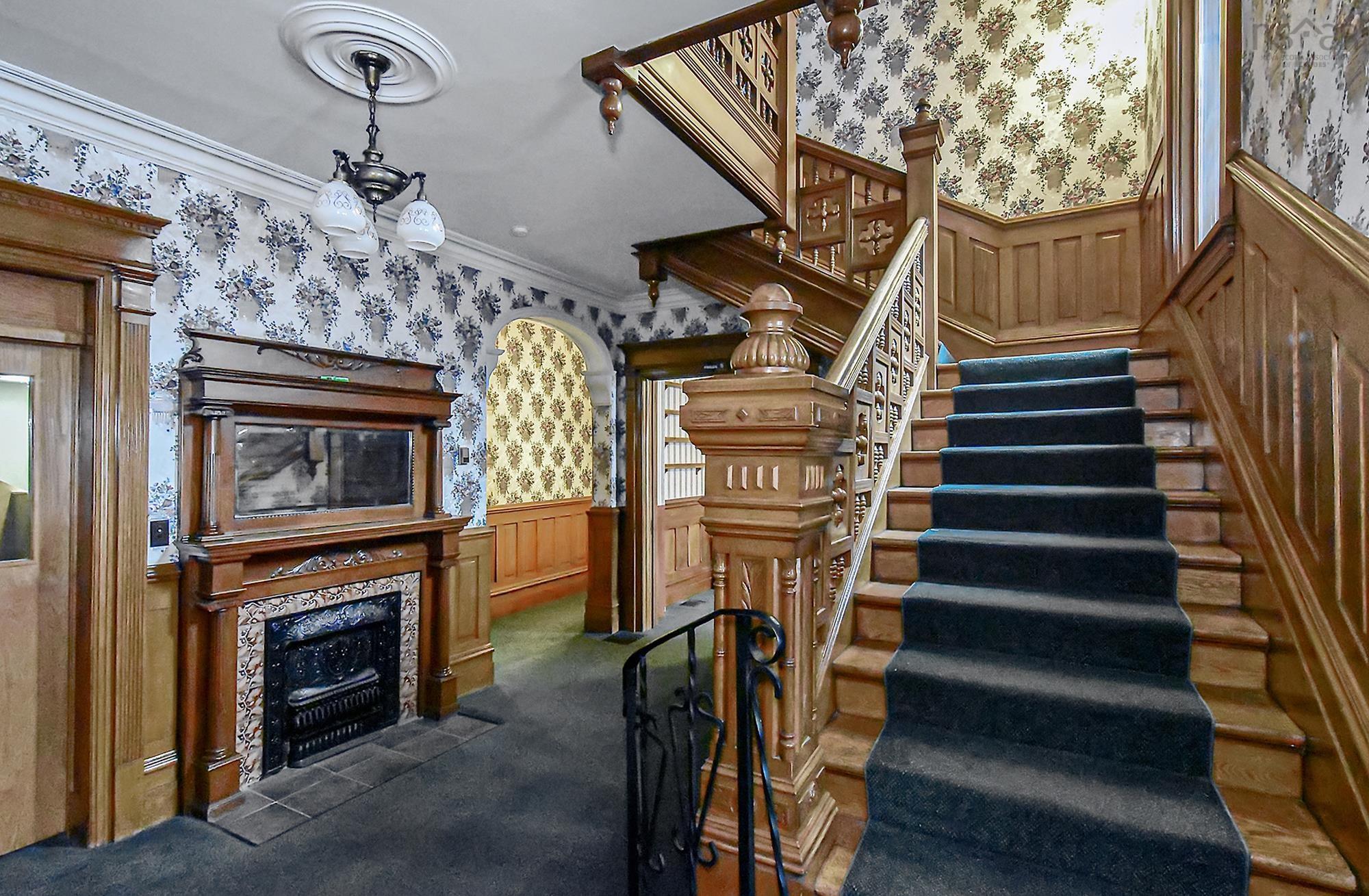 $849,900.00: 172, 184, 194 King Street, Windsor