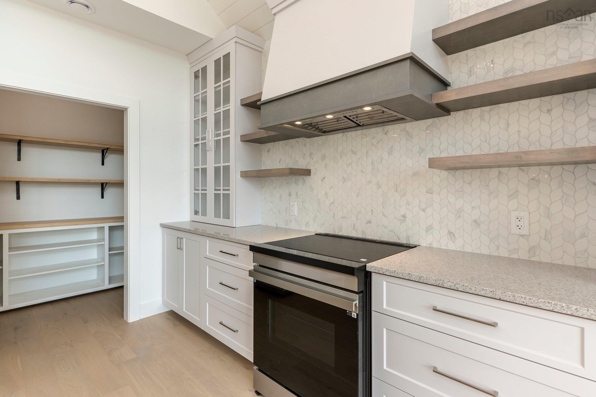 $1,584,000.00: 7410 St Margarets Bay Road, Boutiliers Point