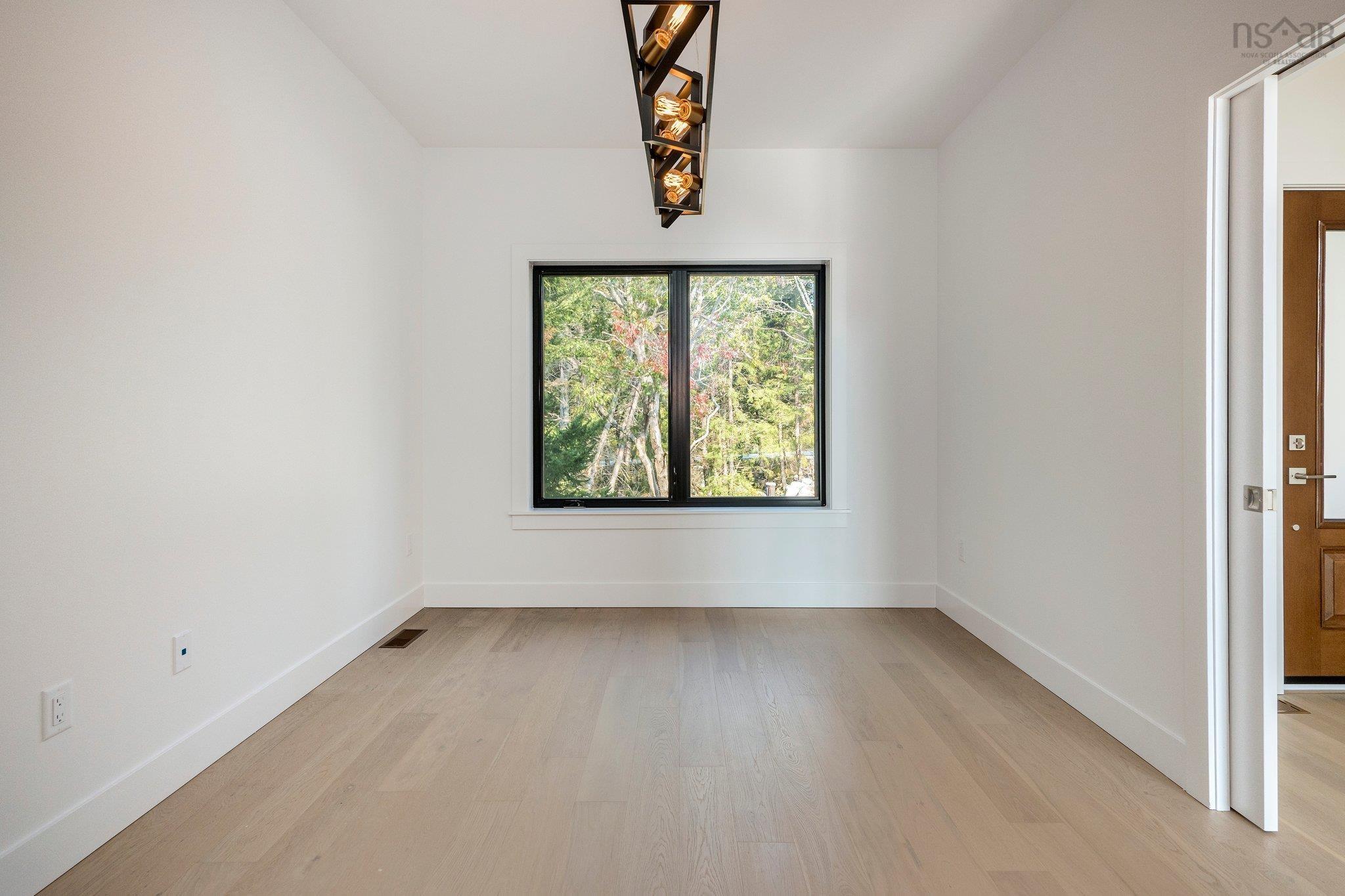 $1,584,000.00: 7410 St Margarets Bay Road, Boutiliers Point