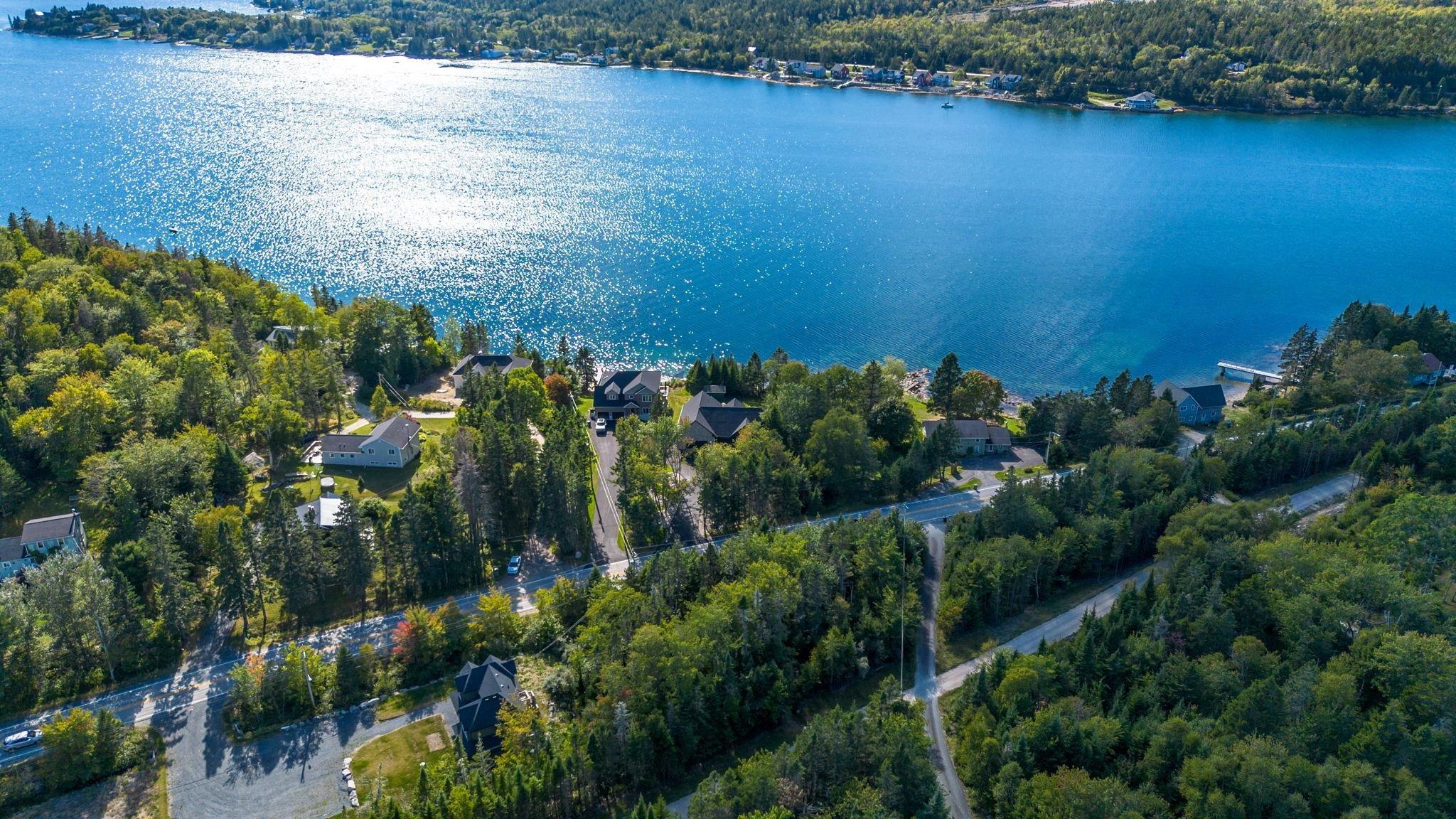 7410 St Margarets Bay Road, Boutiliers Point, NS (MLS 202509960)