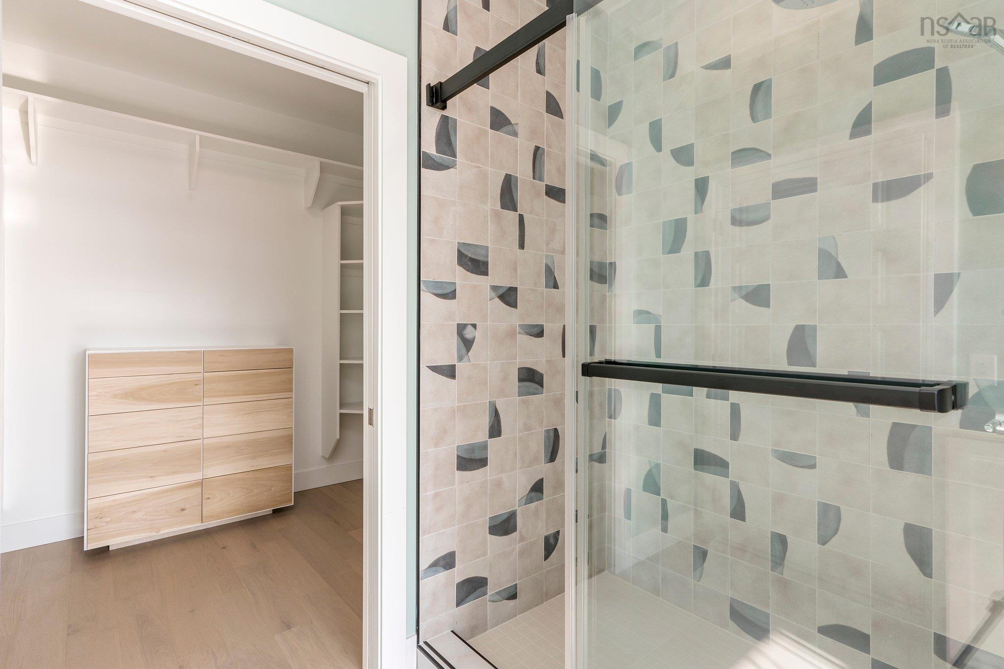 $1,584,000.00: 7410 St Margarets Bay Road, Boutiliers Point