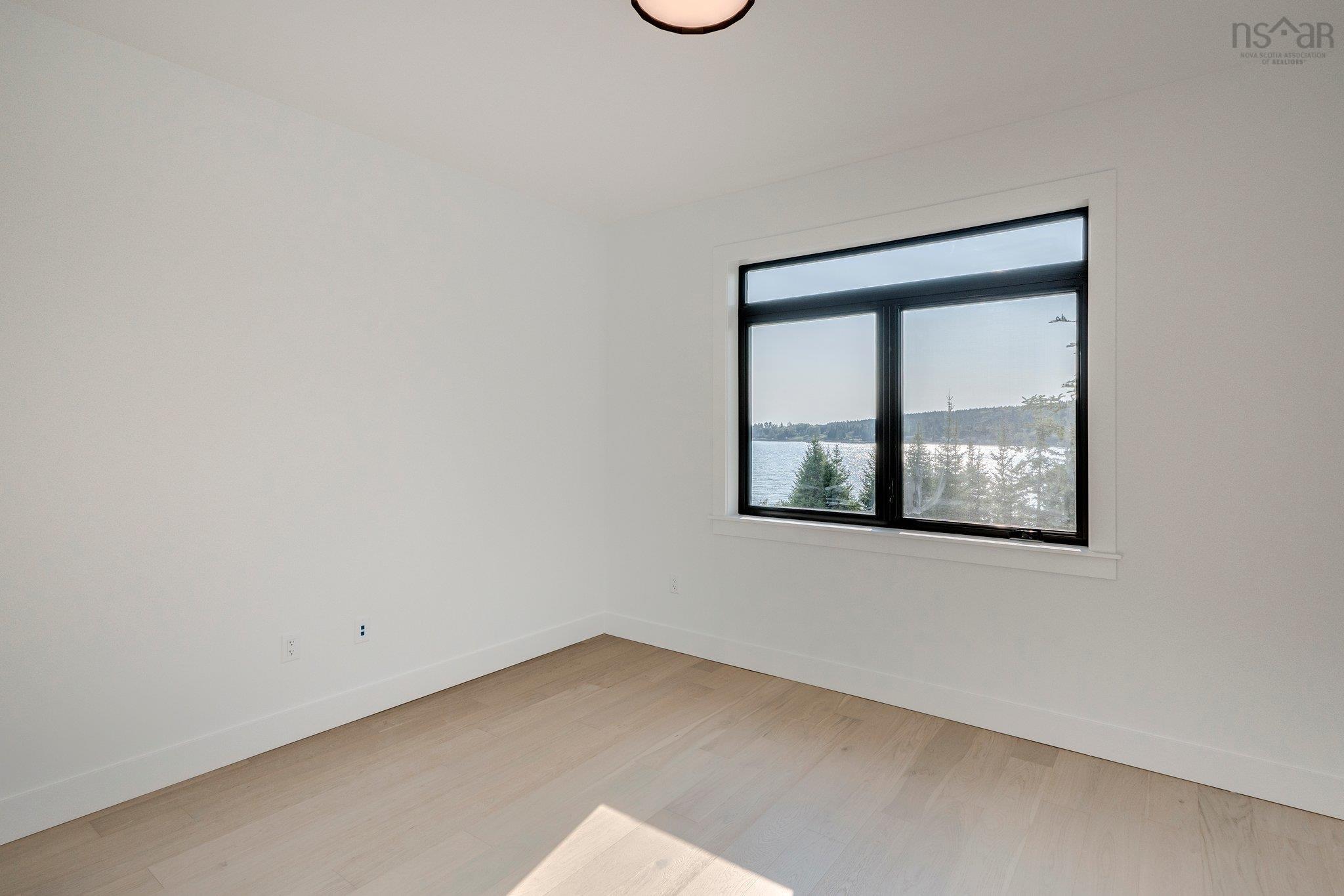 $1,584,000.00: 7410 St Margarets Bay Road, Boutiliers Point