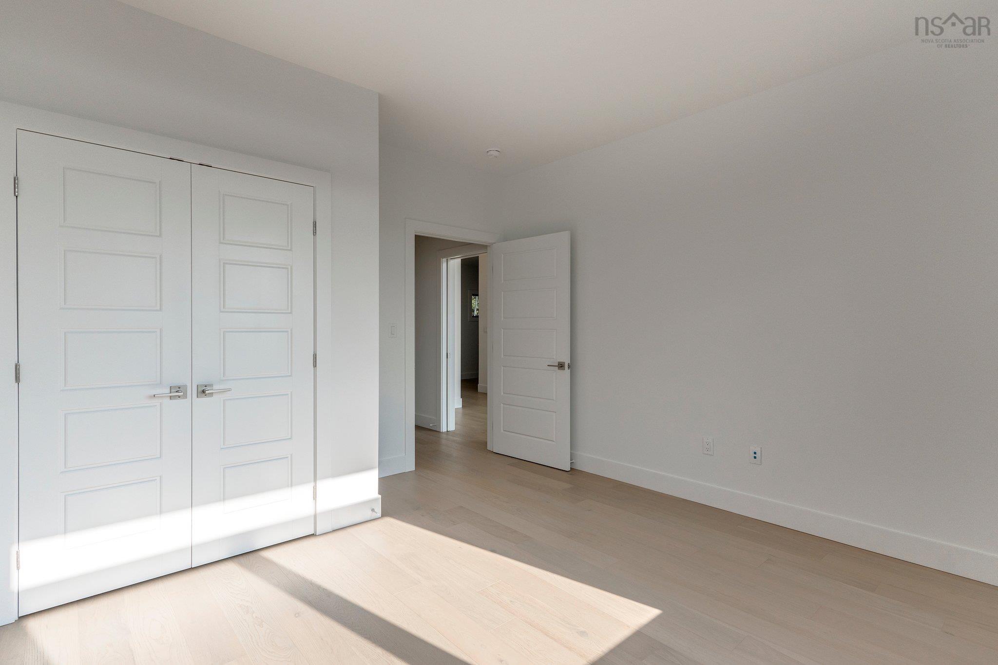 $1,584,000.00: 7410 St Margarets Bay Road, Boutiliers Point