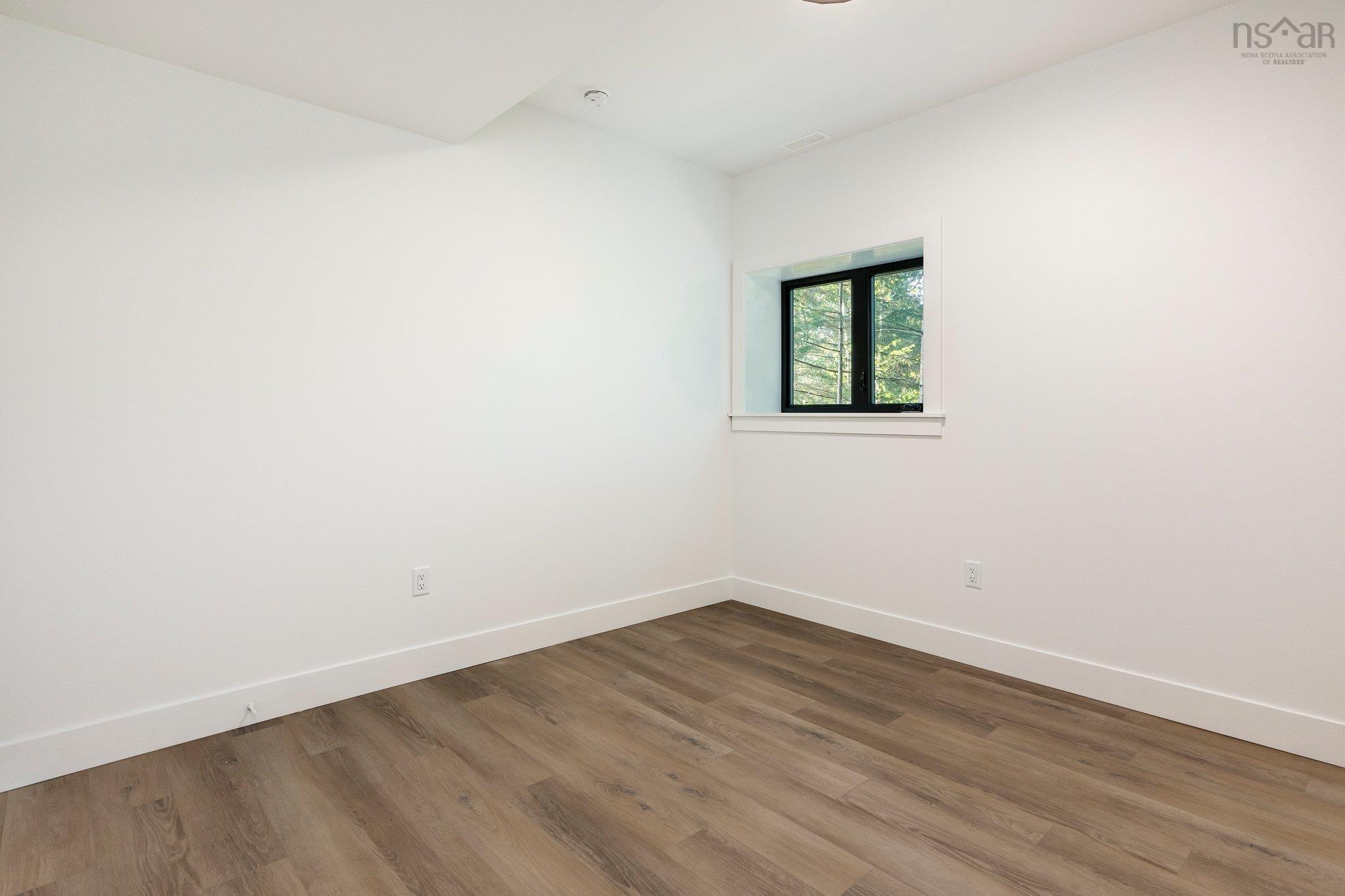 $1,584,000.00: 7410 St Margarets Bay Road, Boutiliers Point