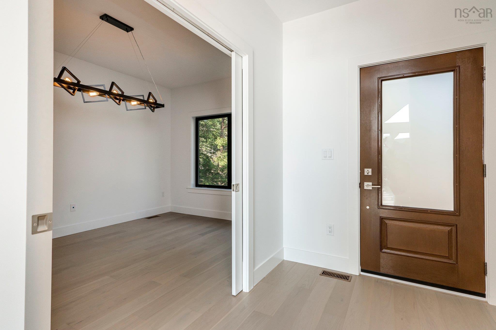 $1,584,000.00: 7410 St Margarets Bay Road, Boutiliers Point