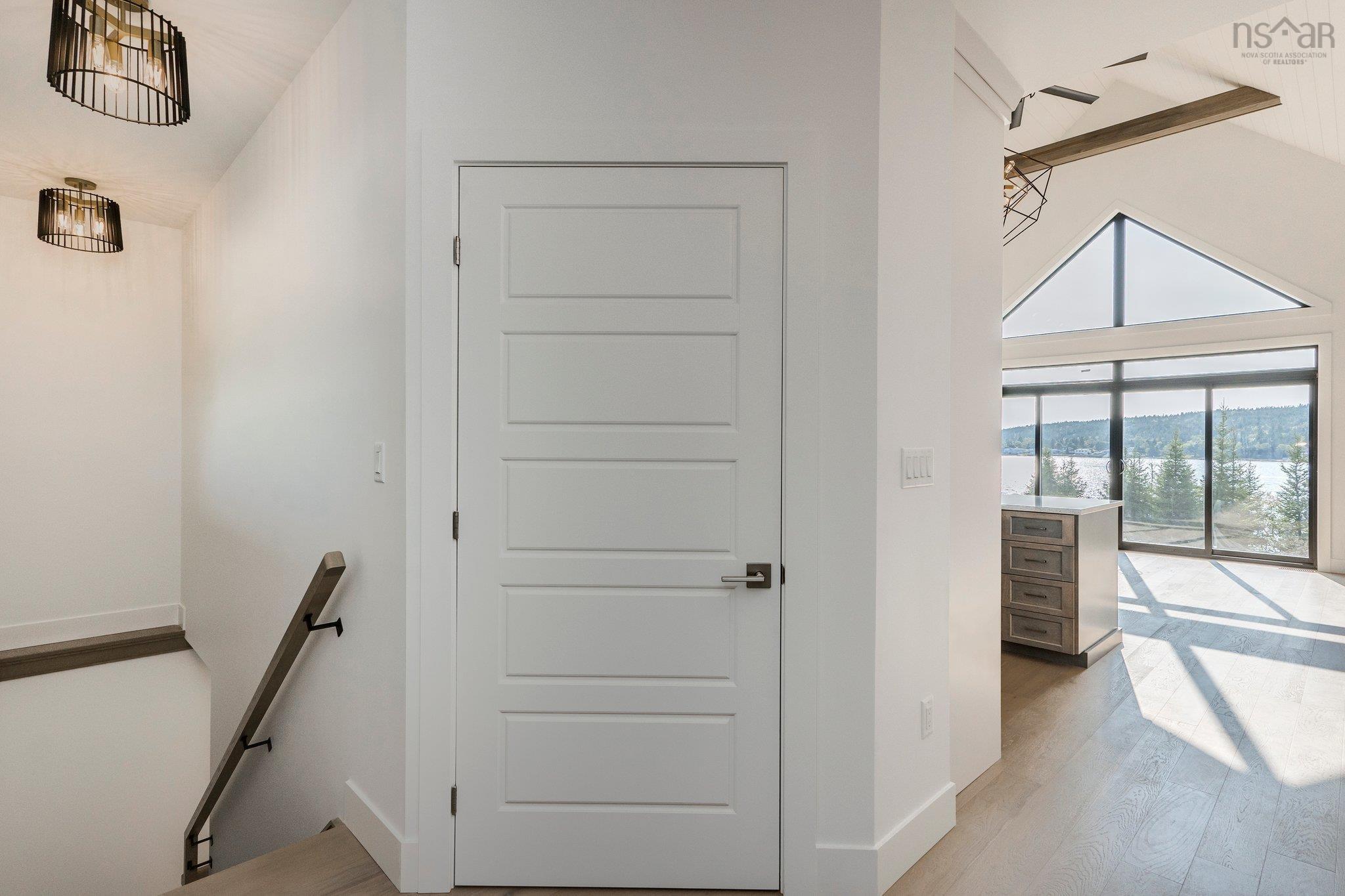 $1,584,000.00: 7410 St Margarets Bay Road, Boutiliers Point