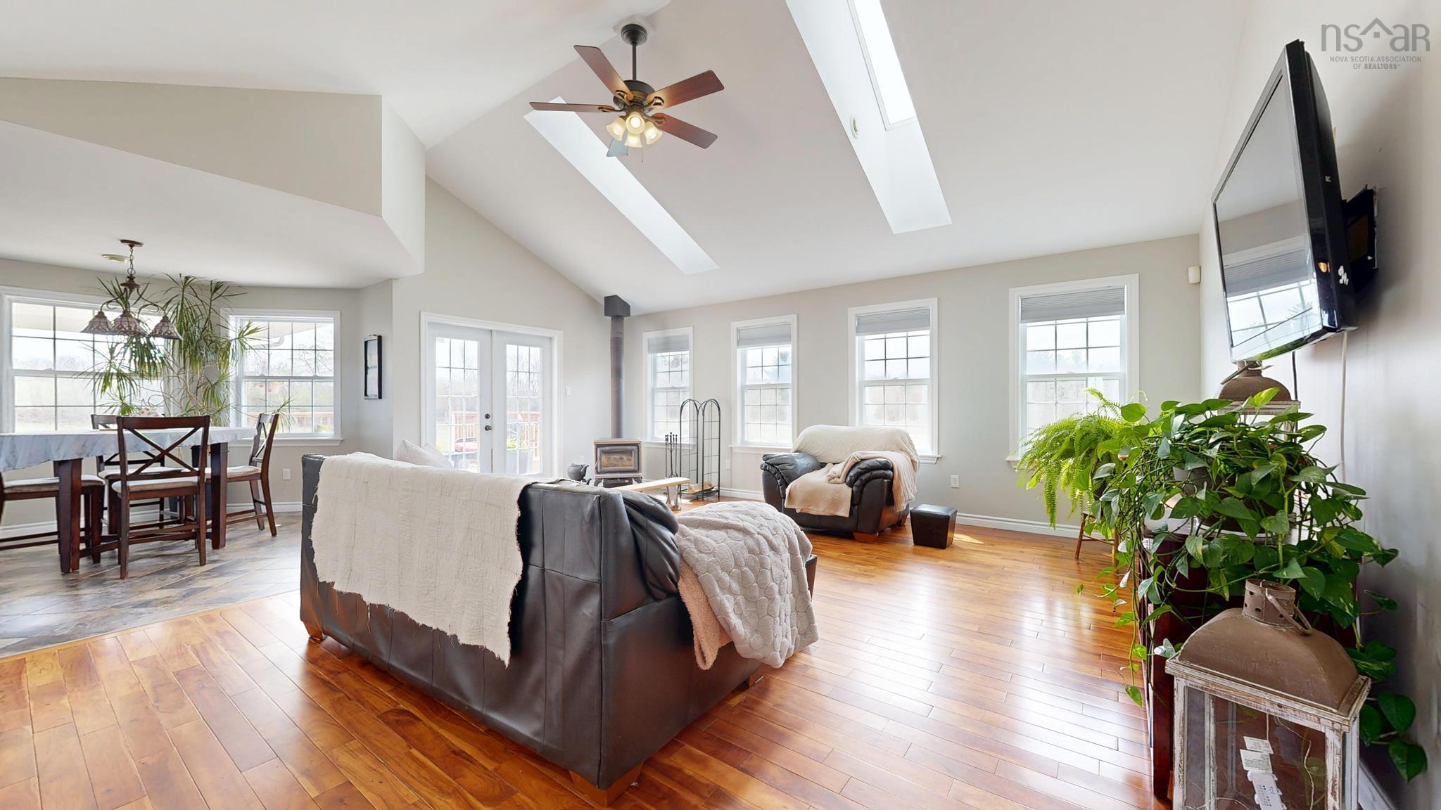 $649,900.00: 4768 Highway 1, South Berwick