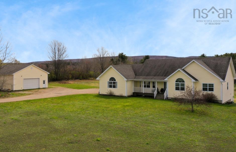 $649,900.00: 4768 Highway 1, South Berwick