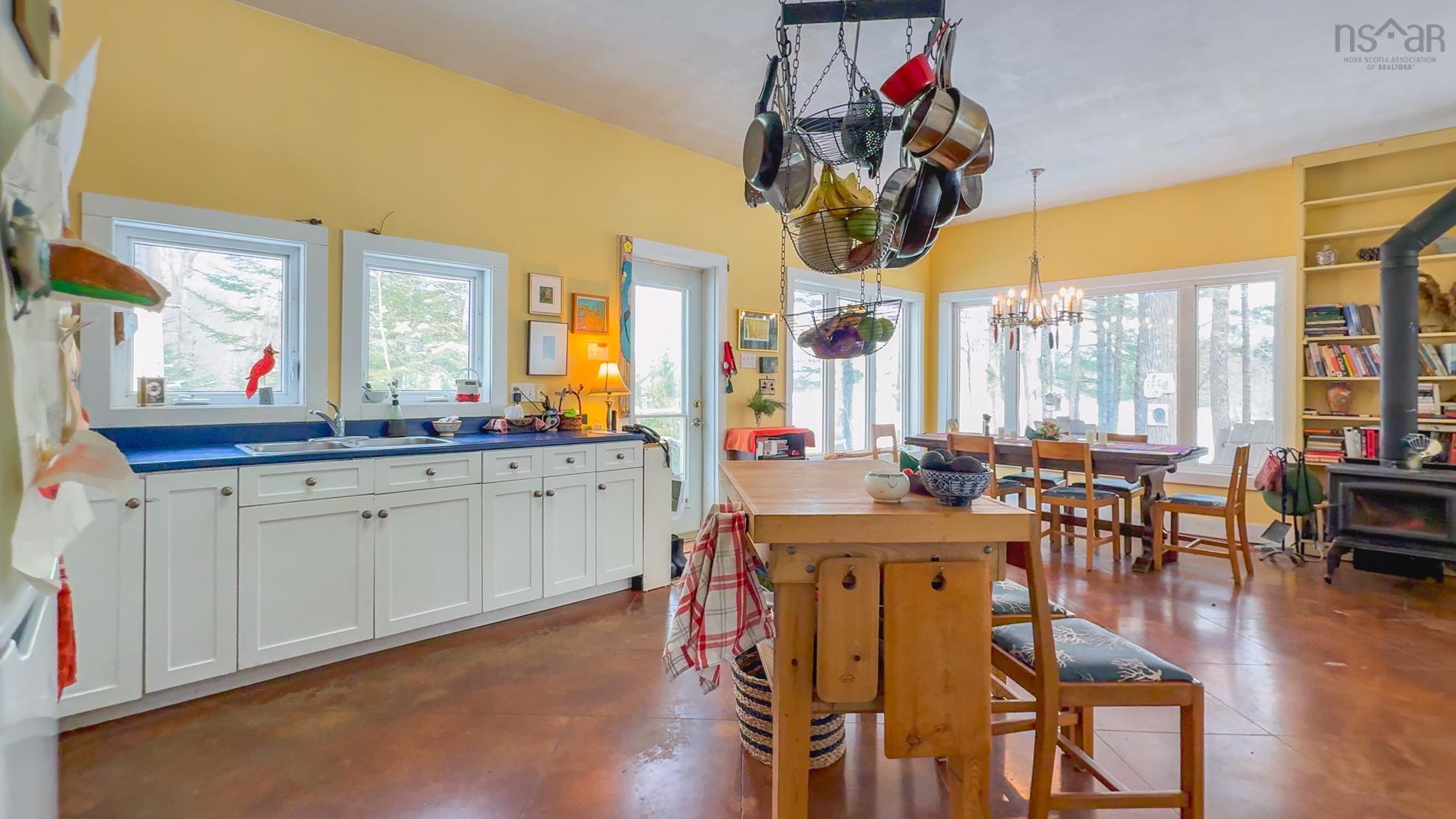 $599,900.00: 1542 Canaan Road Road, Canaan