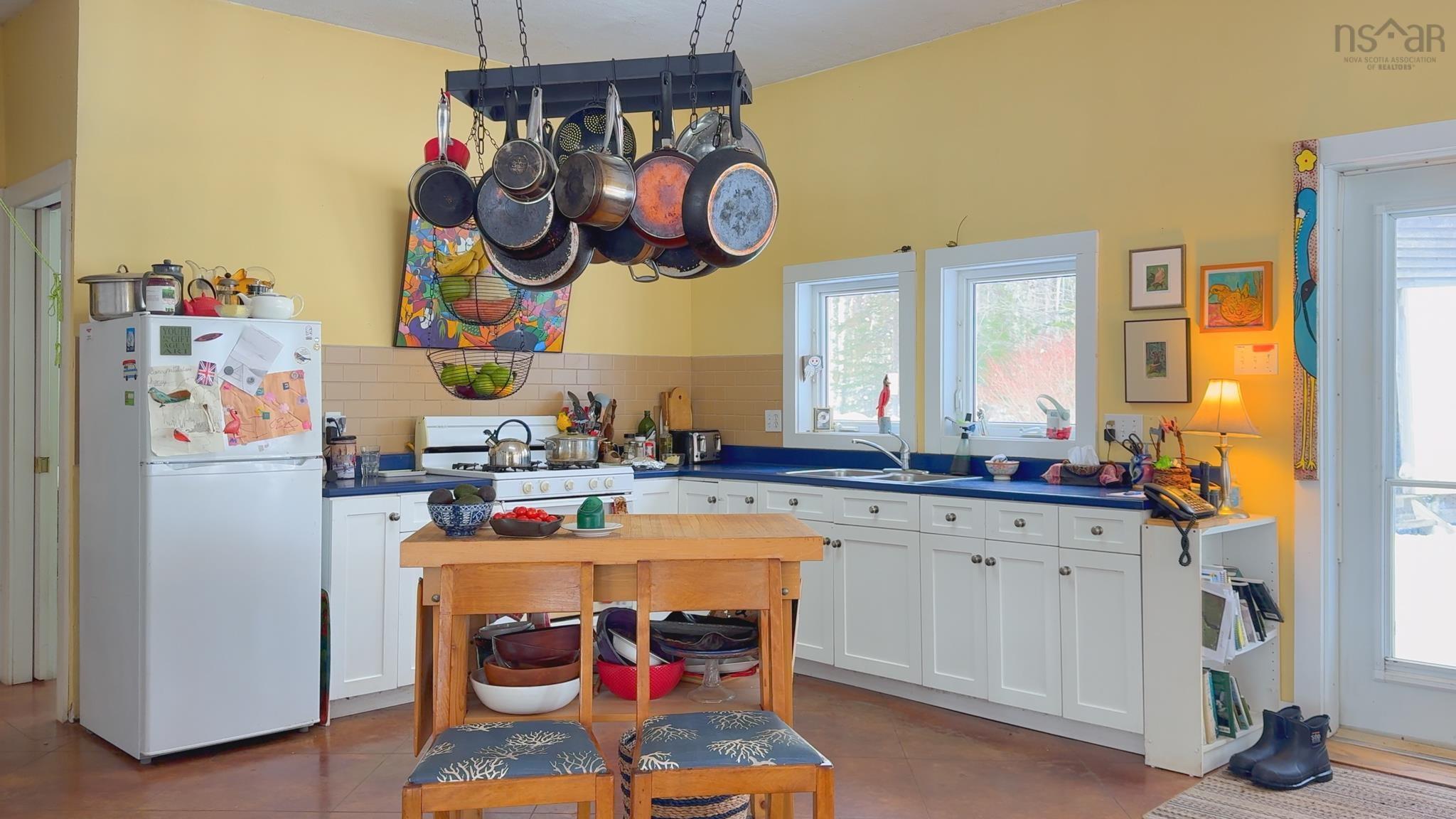 $599,900.00: 1542 Canaan Road Road, Canaan