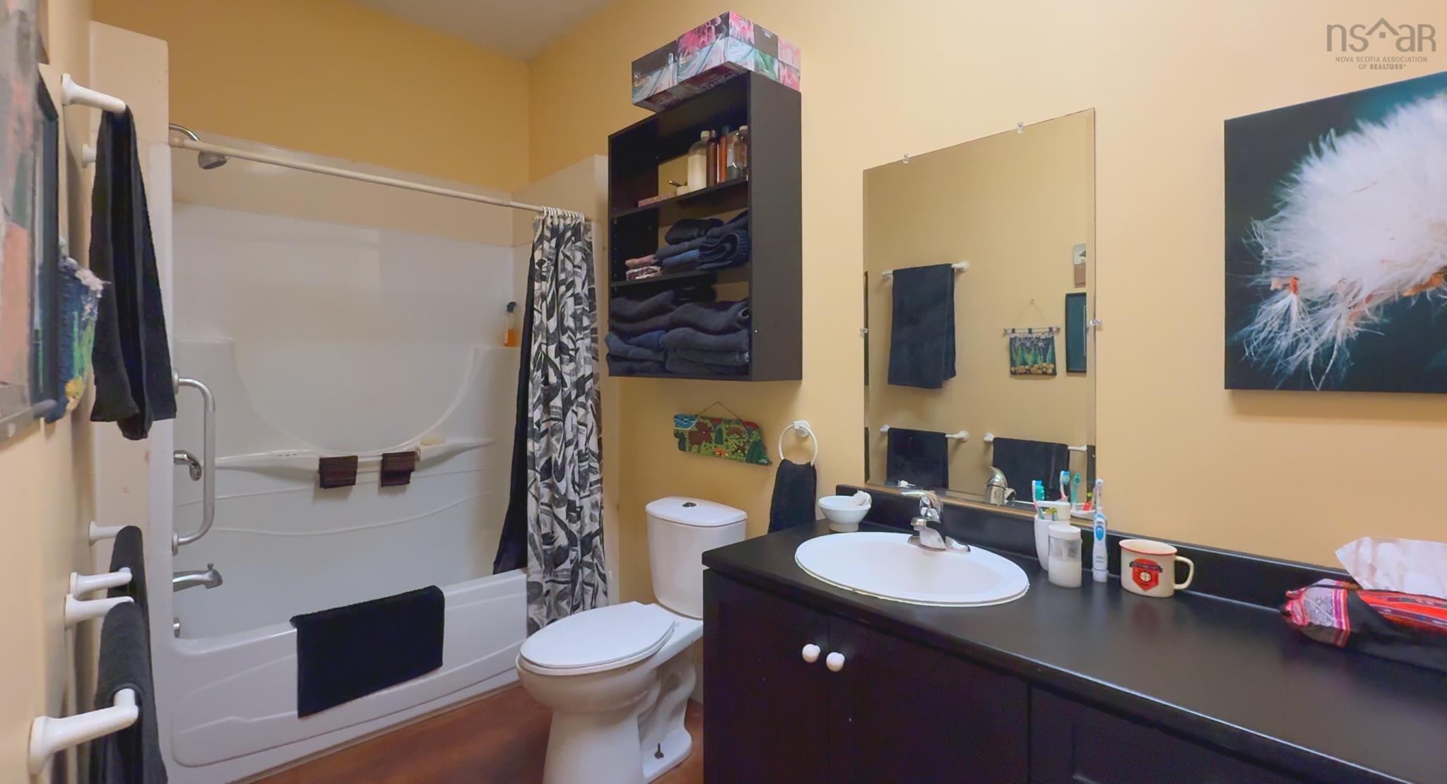 $599,900.00: 1542 Canaan Road Road, Canaan