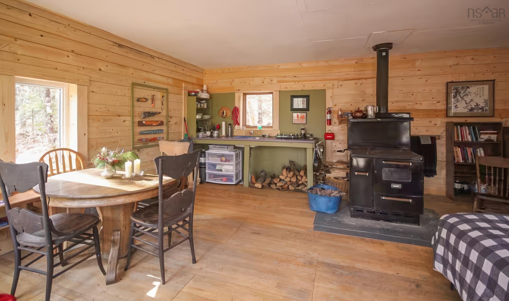 $599,900.00: 1542 Canaan Road Road, Canaan