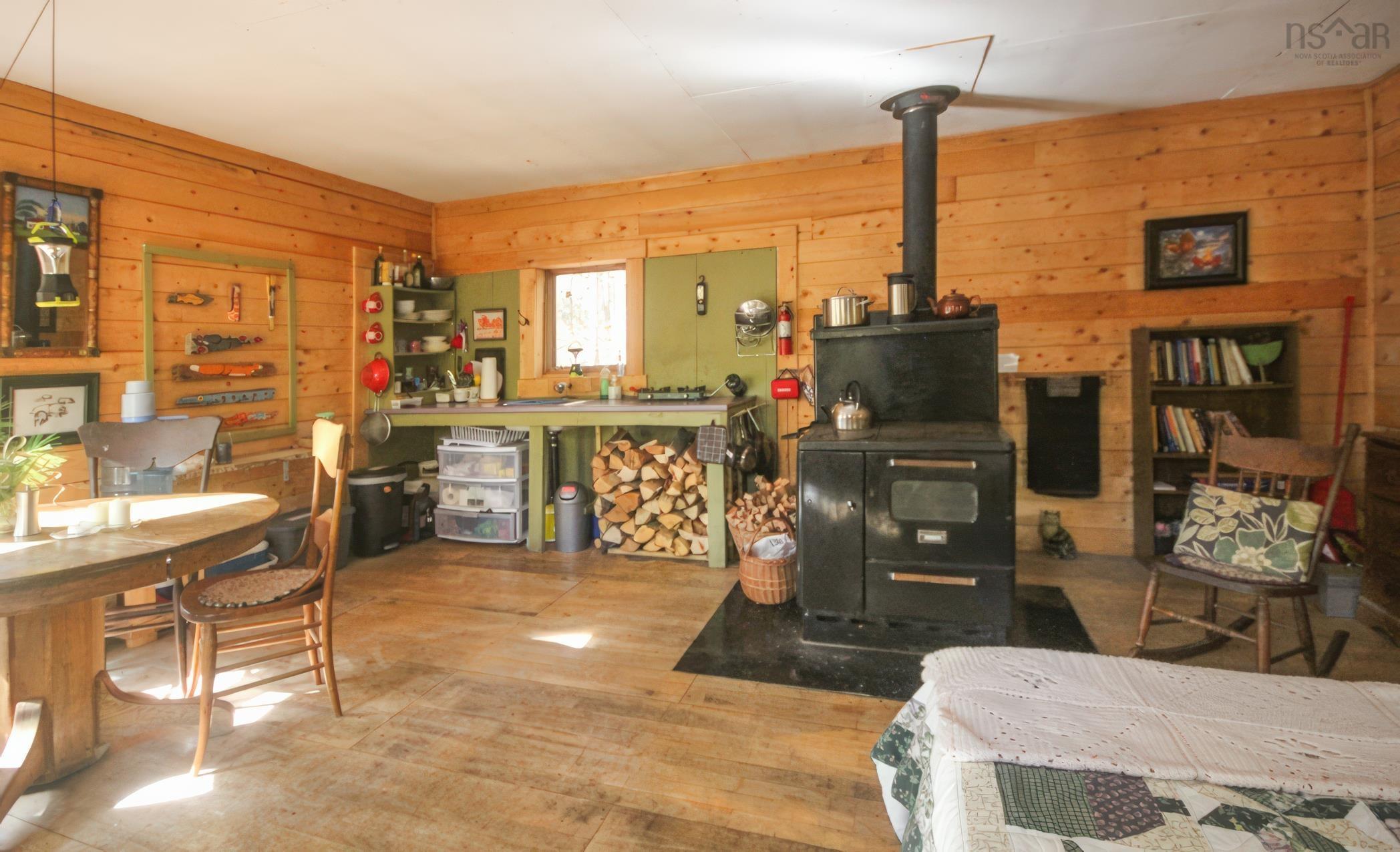 $599,900.00: 1542 Canaan Road Road, Canaan