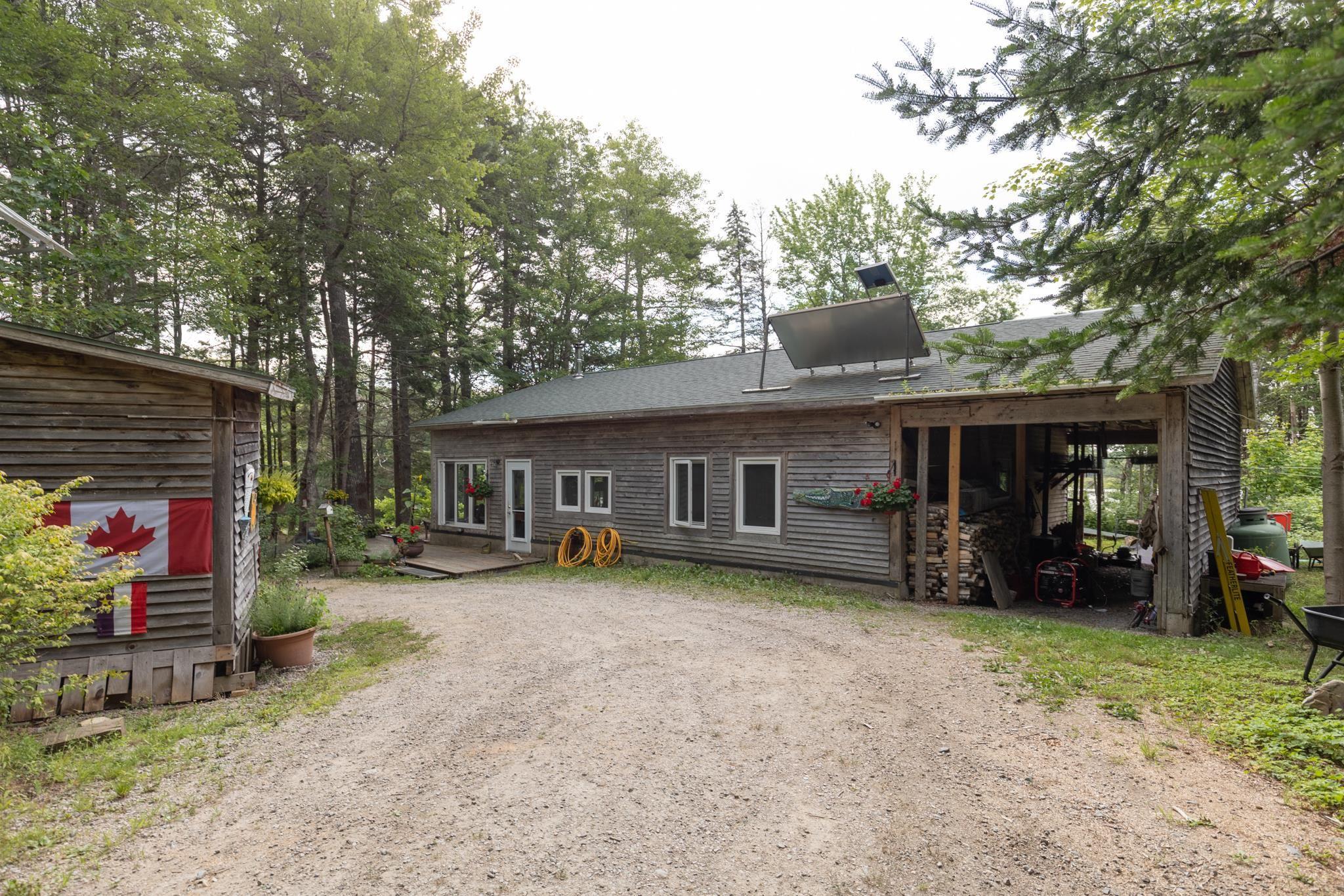 $599,900.00: 1542 Canaan Road Road, Canaan