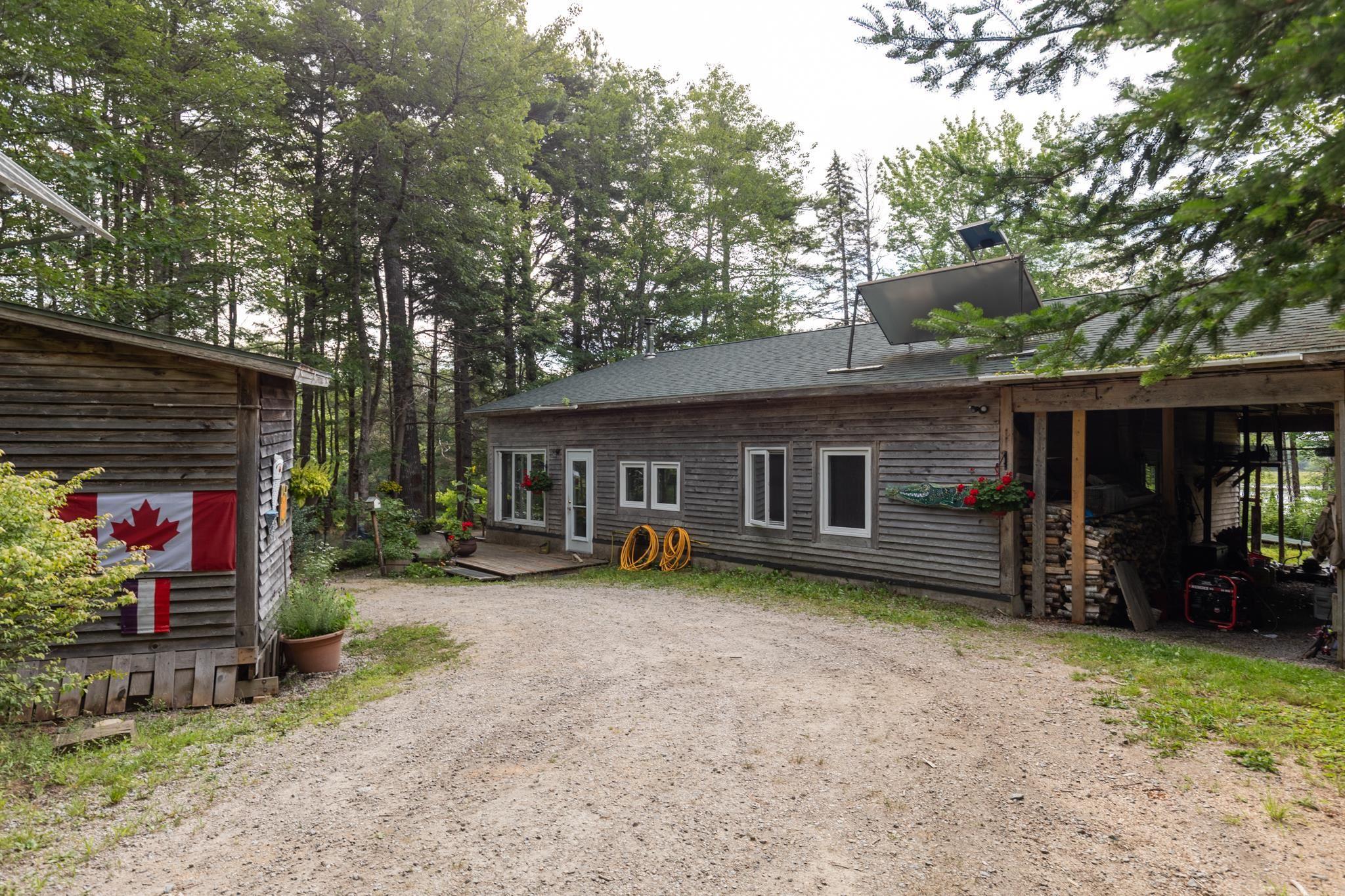 $599,900.00: 1542 Canaan Road Road, Canaan