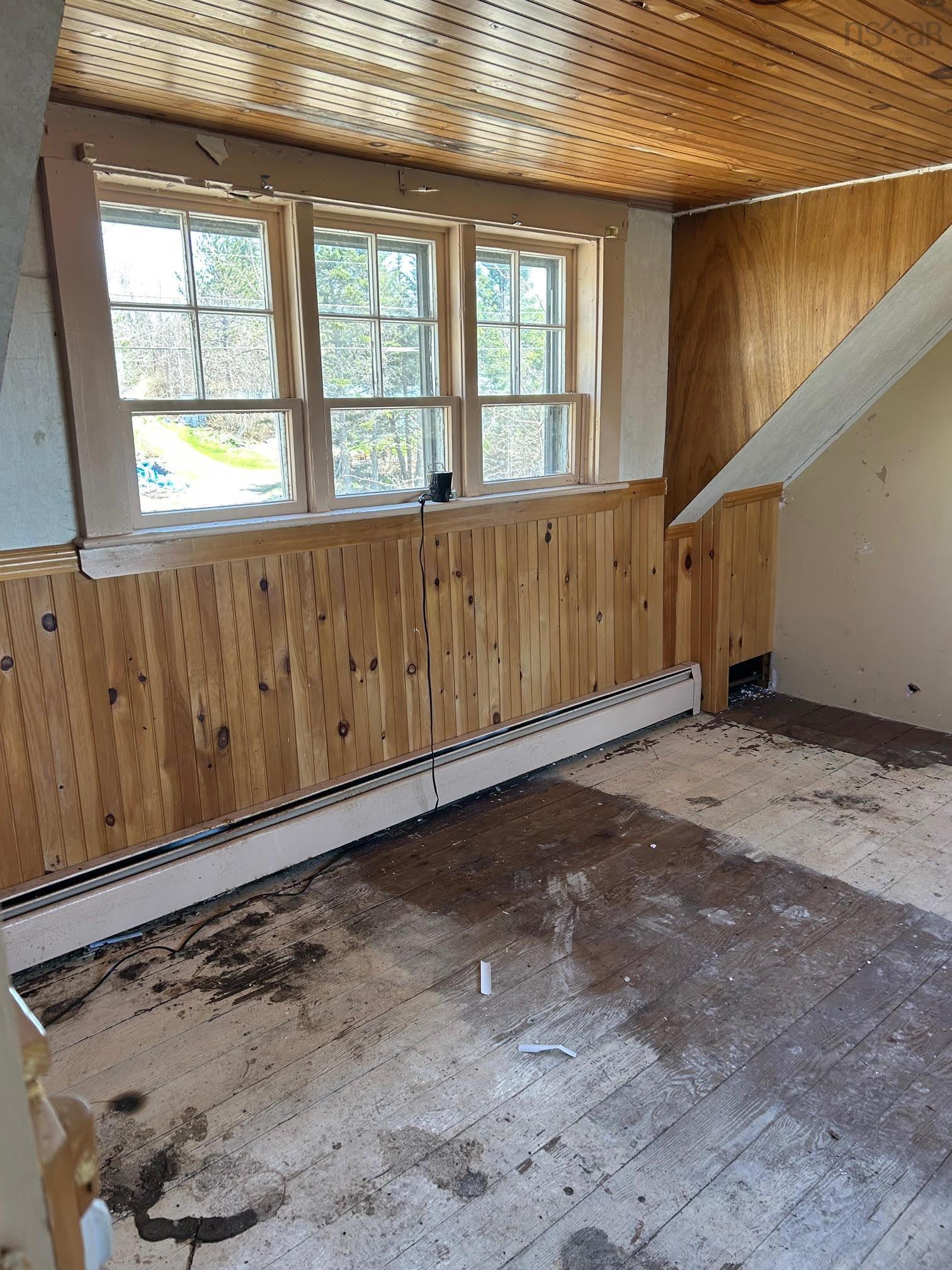 $249,900.00: 99 Shore Road, Sutherlands River