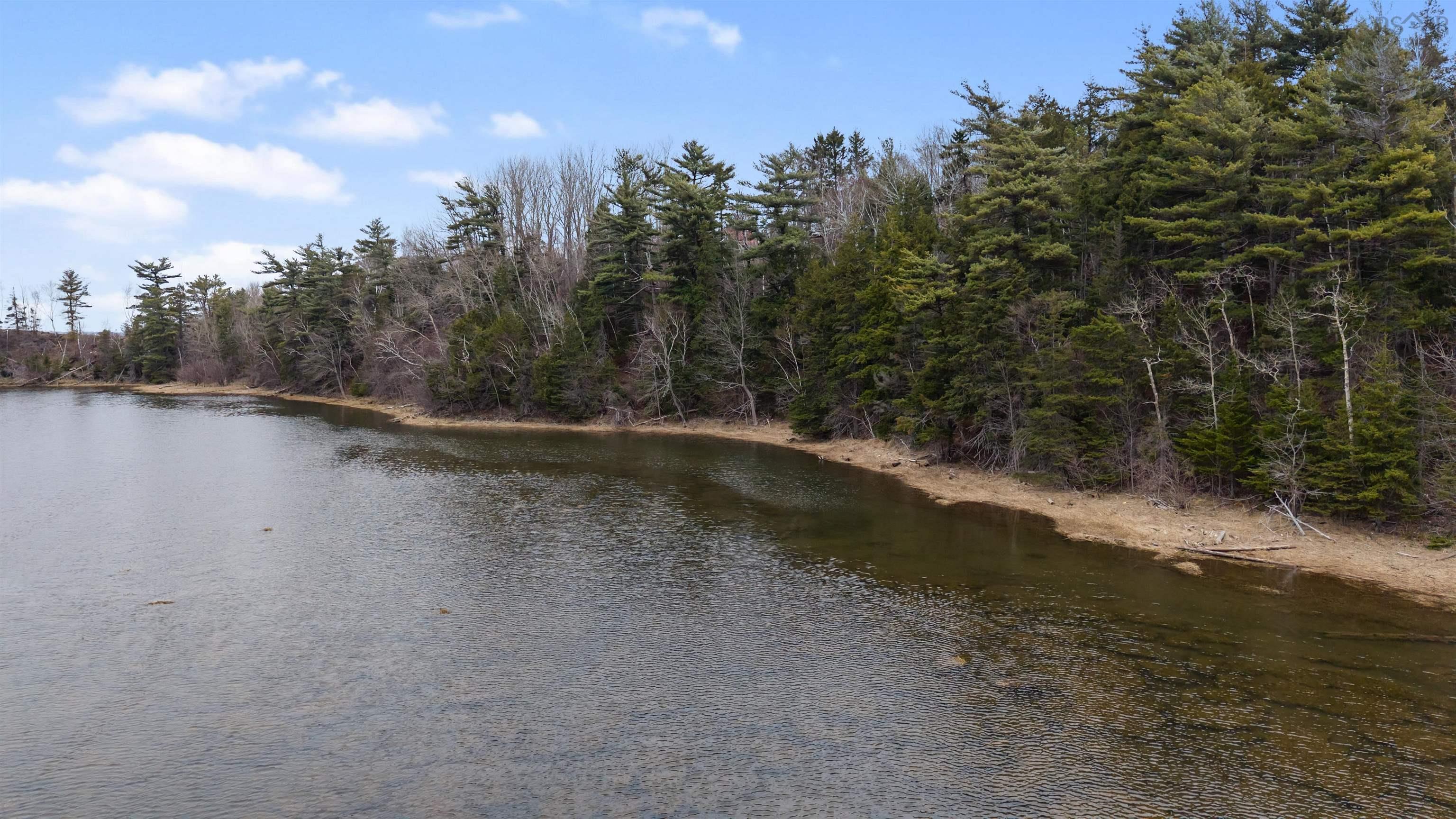 $249,900.00: 99 Shore Road, Sutherlands River